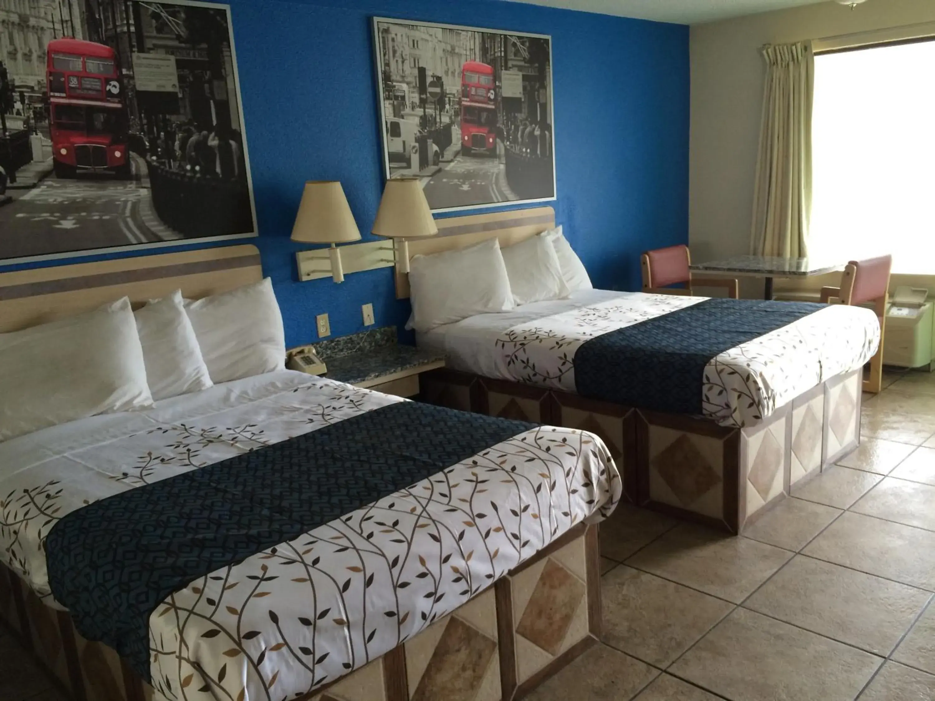 Bed in Americas Best Value Inn Beaumont Bed in Americas Best Value Inn Beaumont