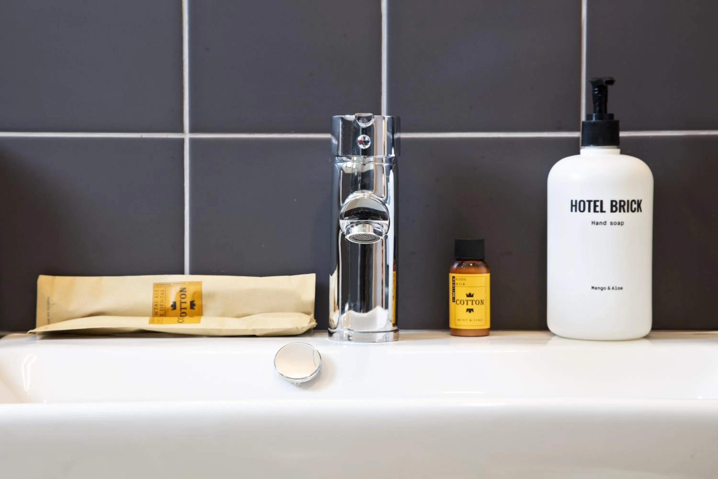 Bathroom in Hotel Brick Barcelona