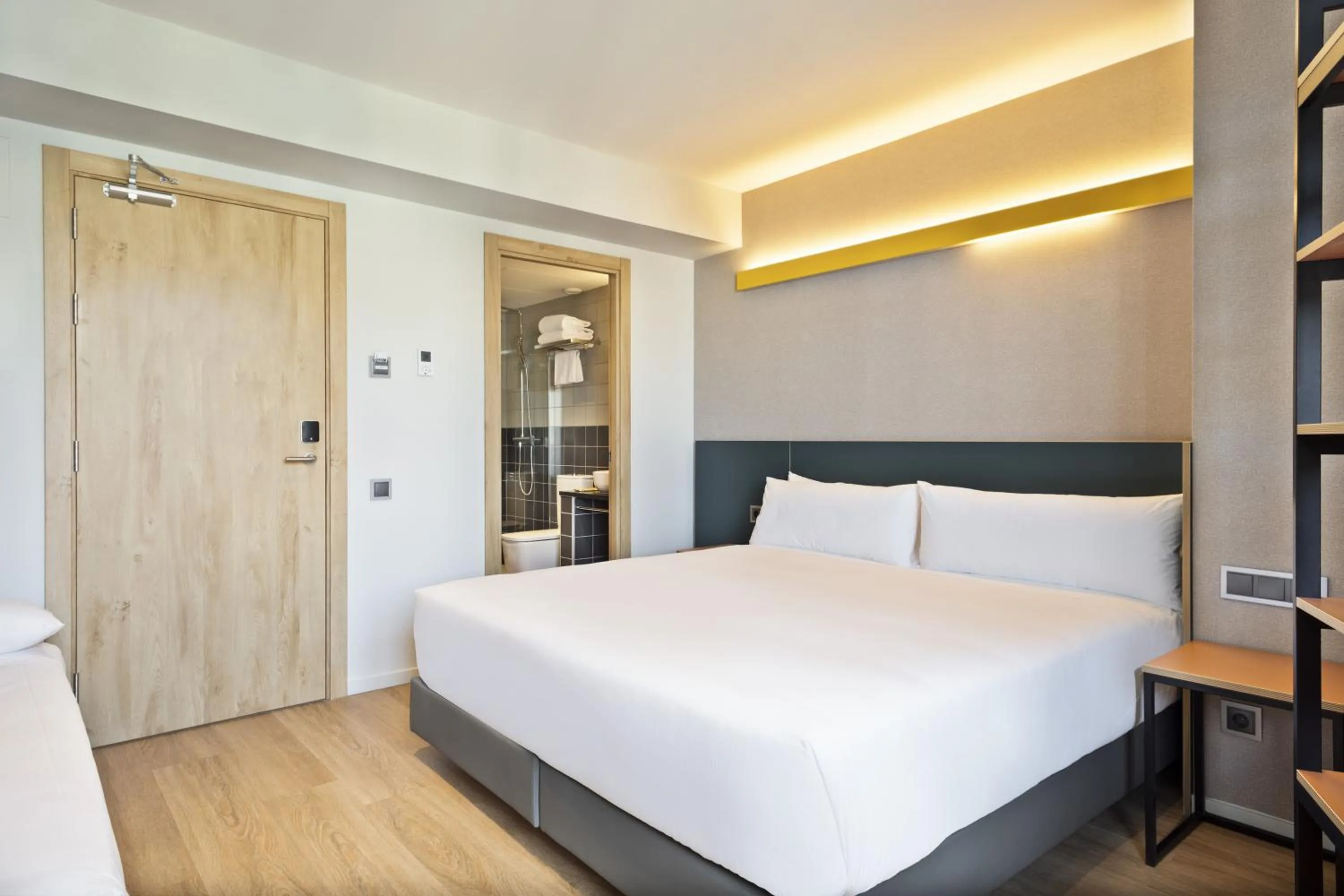 Bed in Hotel Brick Barcelona