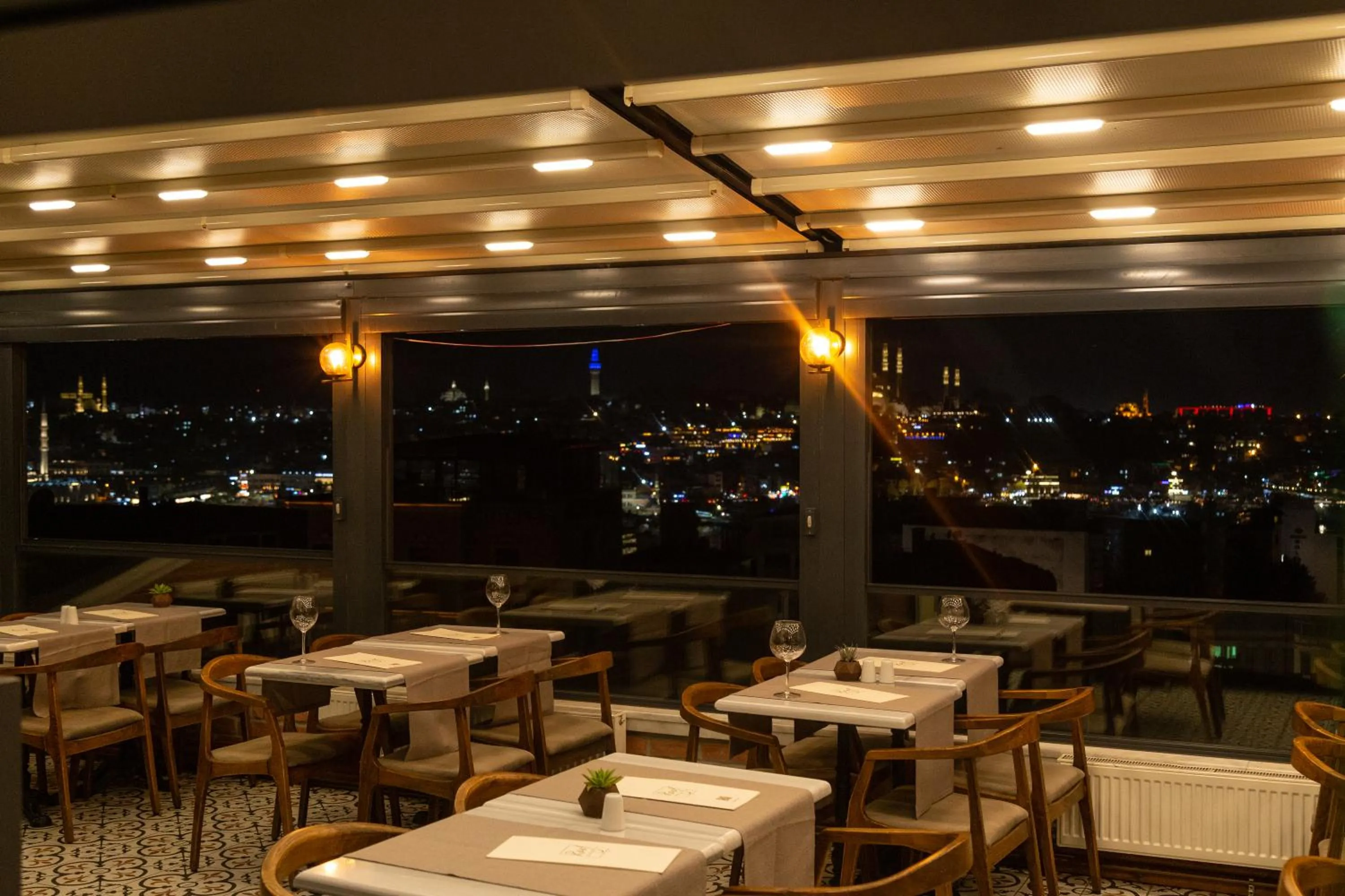 Property building in Meroddi La Porta