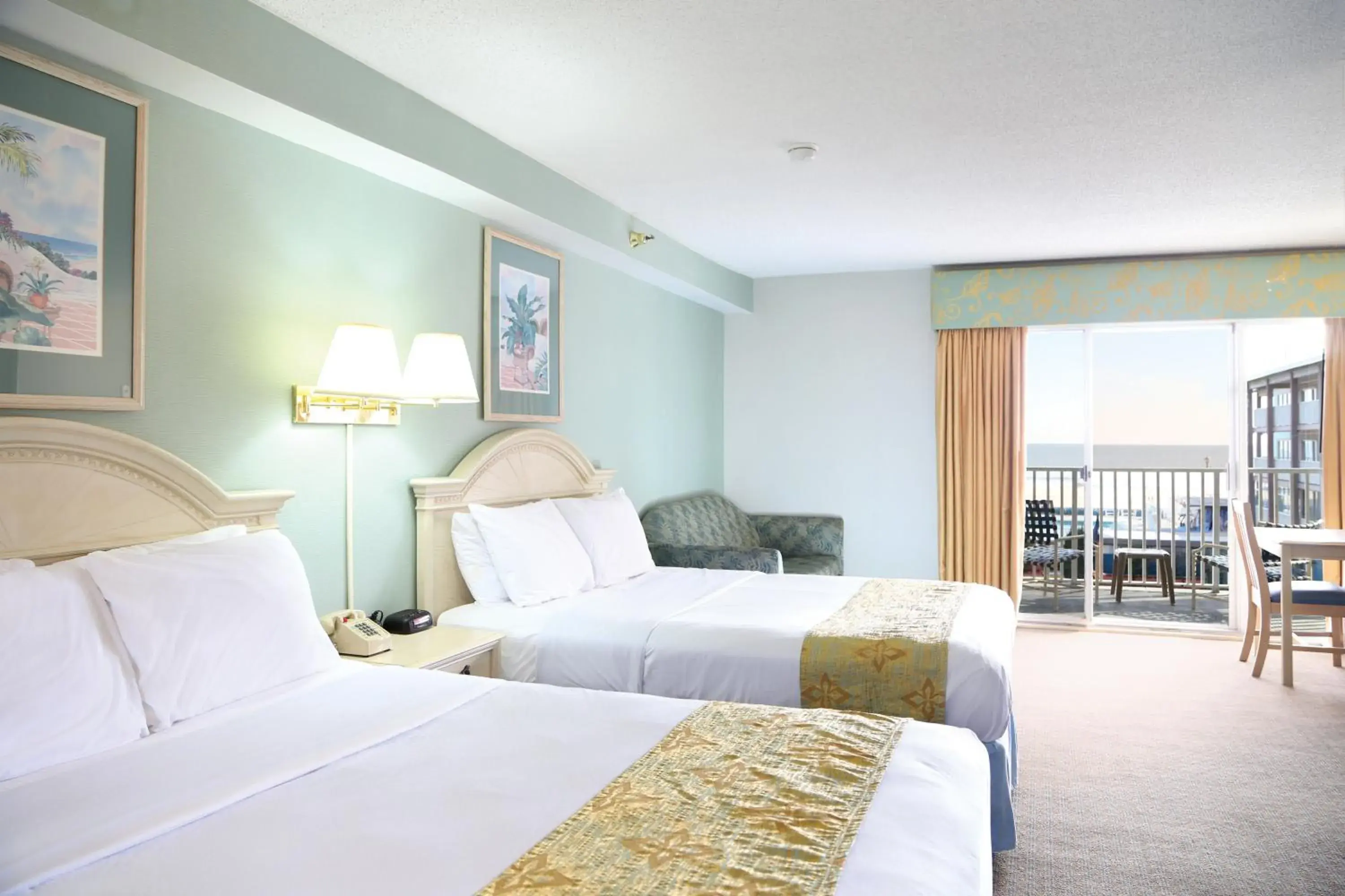 Bed in Flagship Oceanfront Bed in Flagship Oceanfront