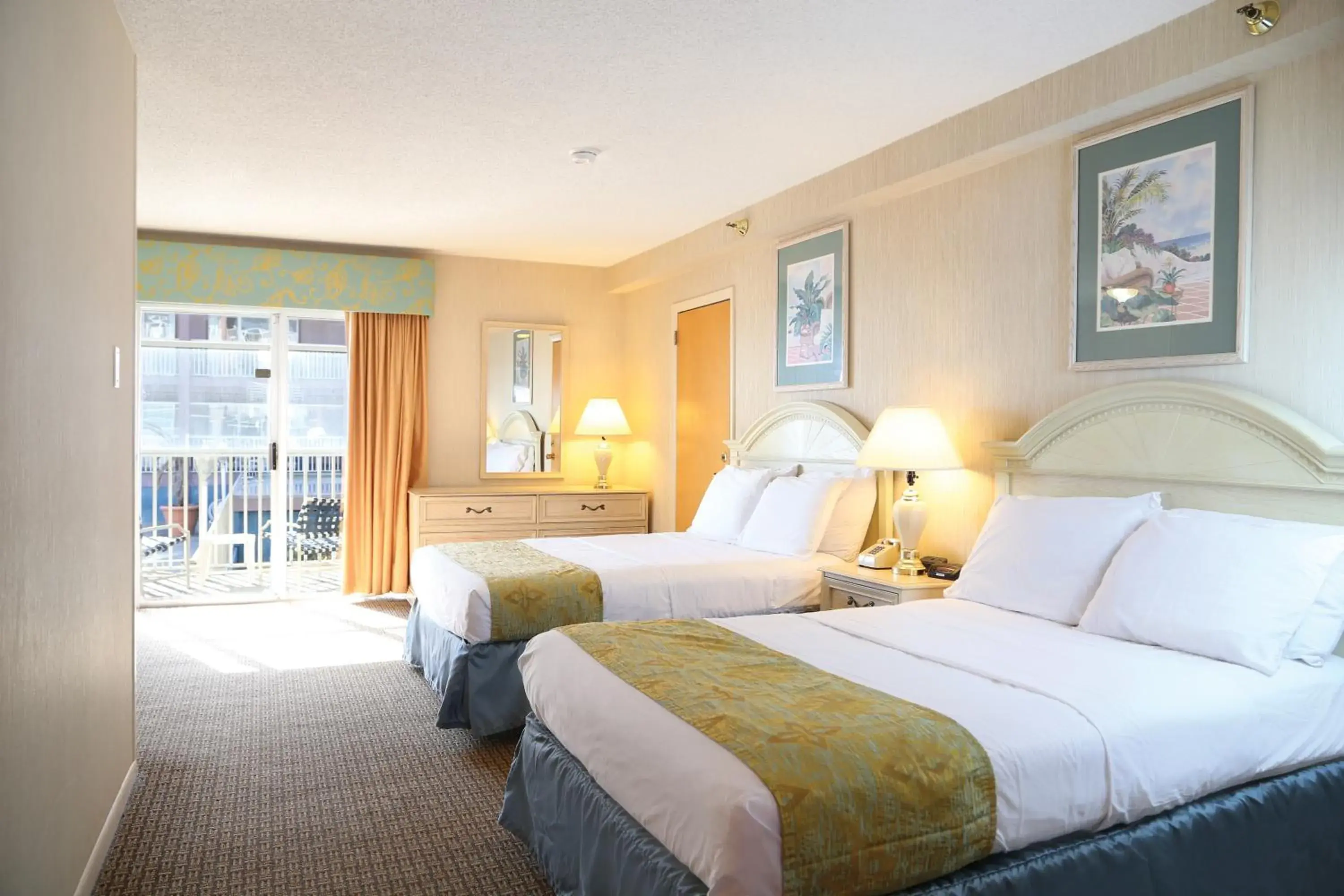 Photo of the whole room in Flagship Oceanfront Photo of the whole room in Flagship Oceanfront