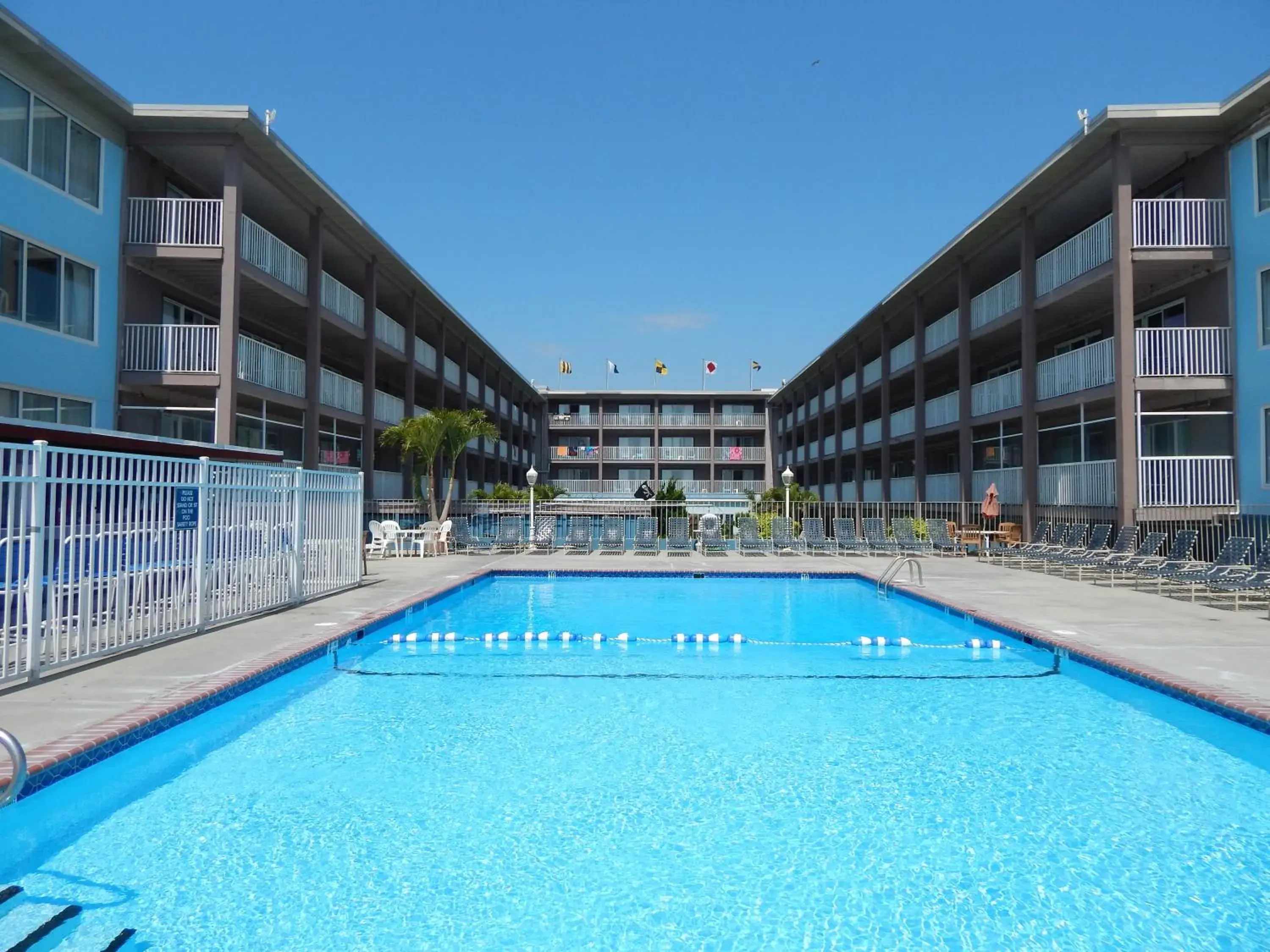 Swimming pool in Flagship Oceanfront Swimming pool in Flagship Oceanfront