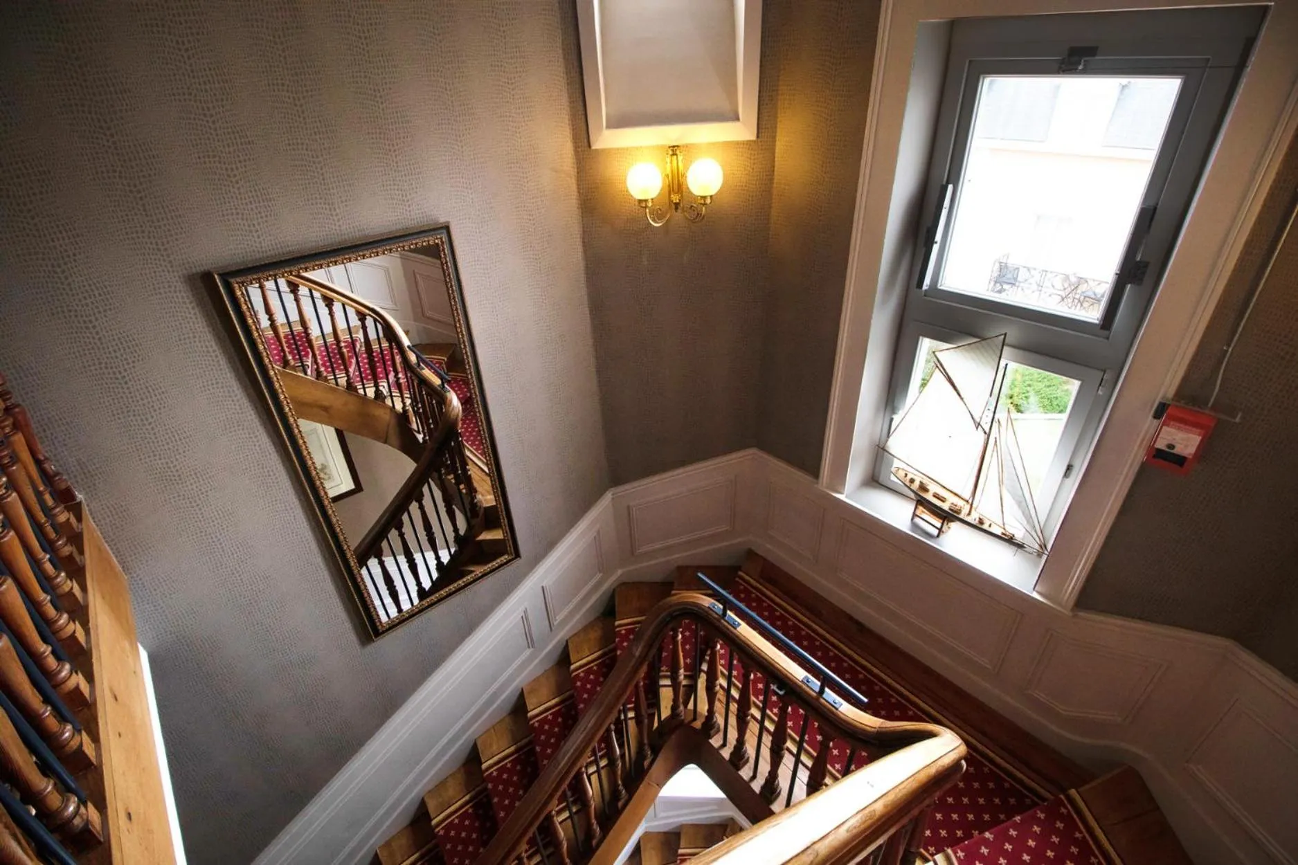 Property building in Hôtel La Villefromoy