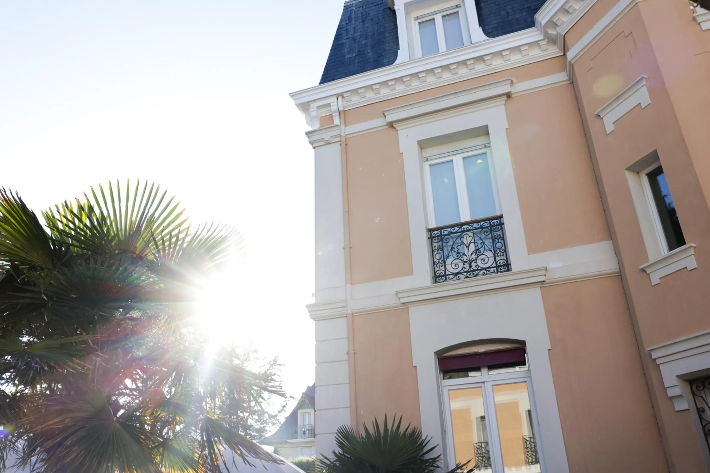 Property building in Hôtel La Villefromoy