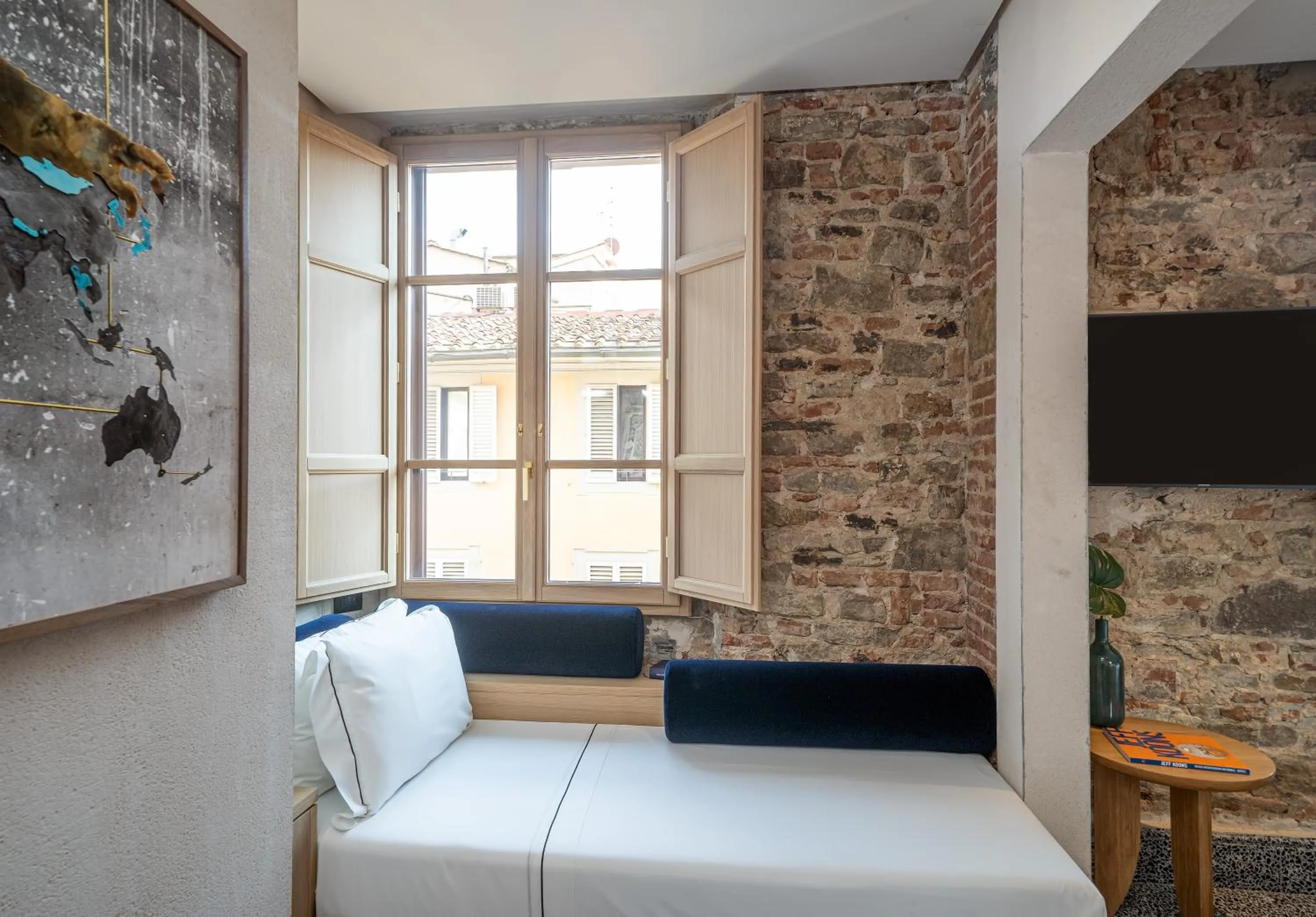 Bed in Hotel Calimala Florence