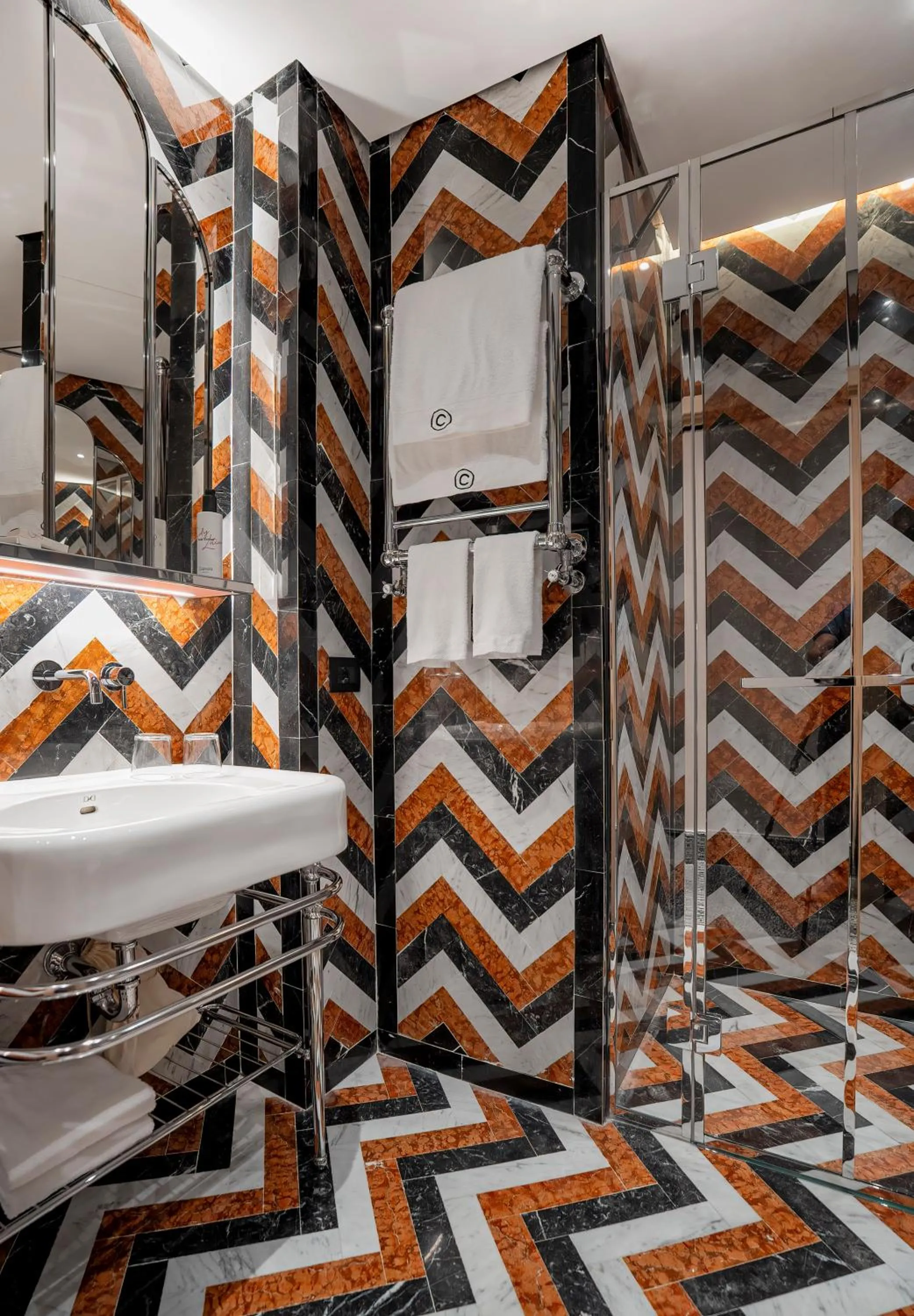 Bathroom in Hotel Calimala Florence