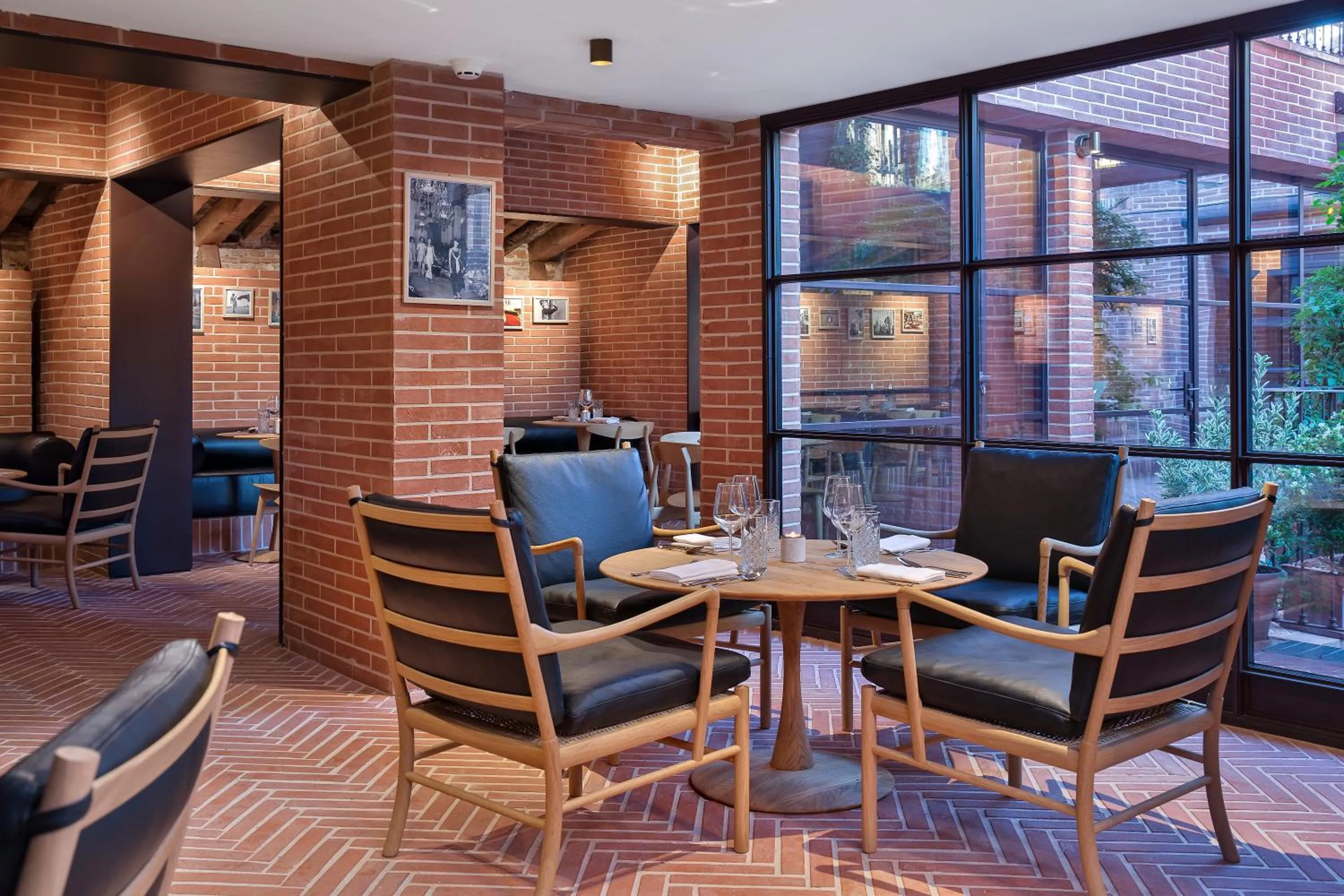 Restaurant/places to eat in Hotel Calimala Florence