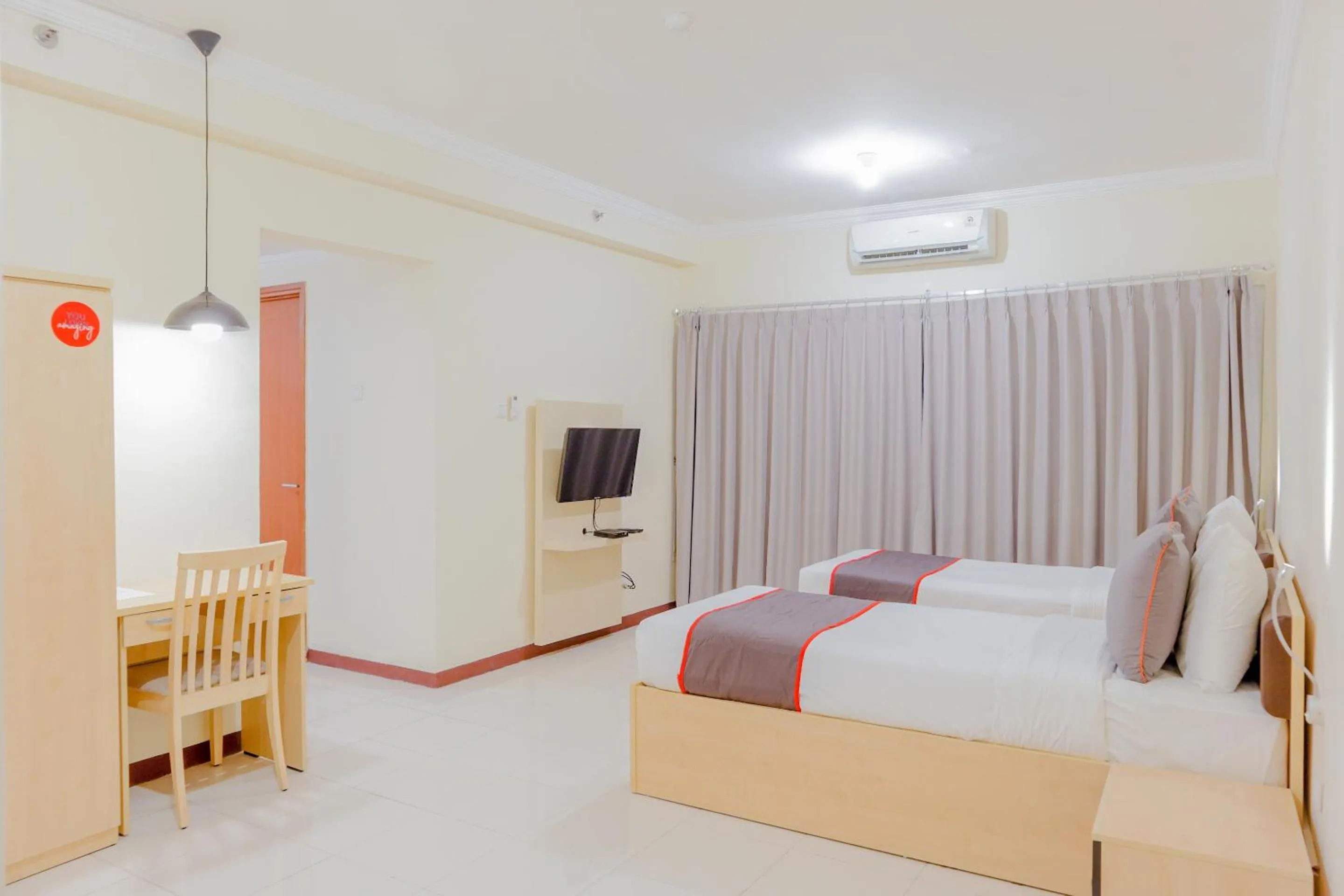 Bedroom in Collection O 6 Grand Palace Kemayoran