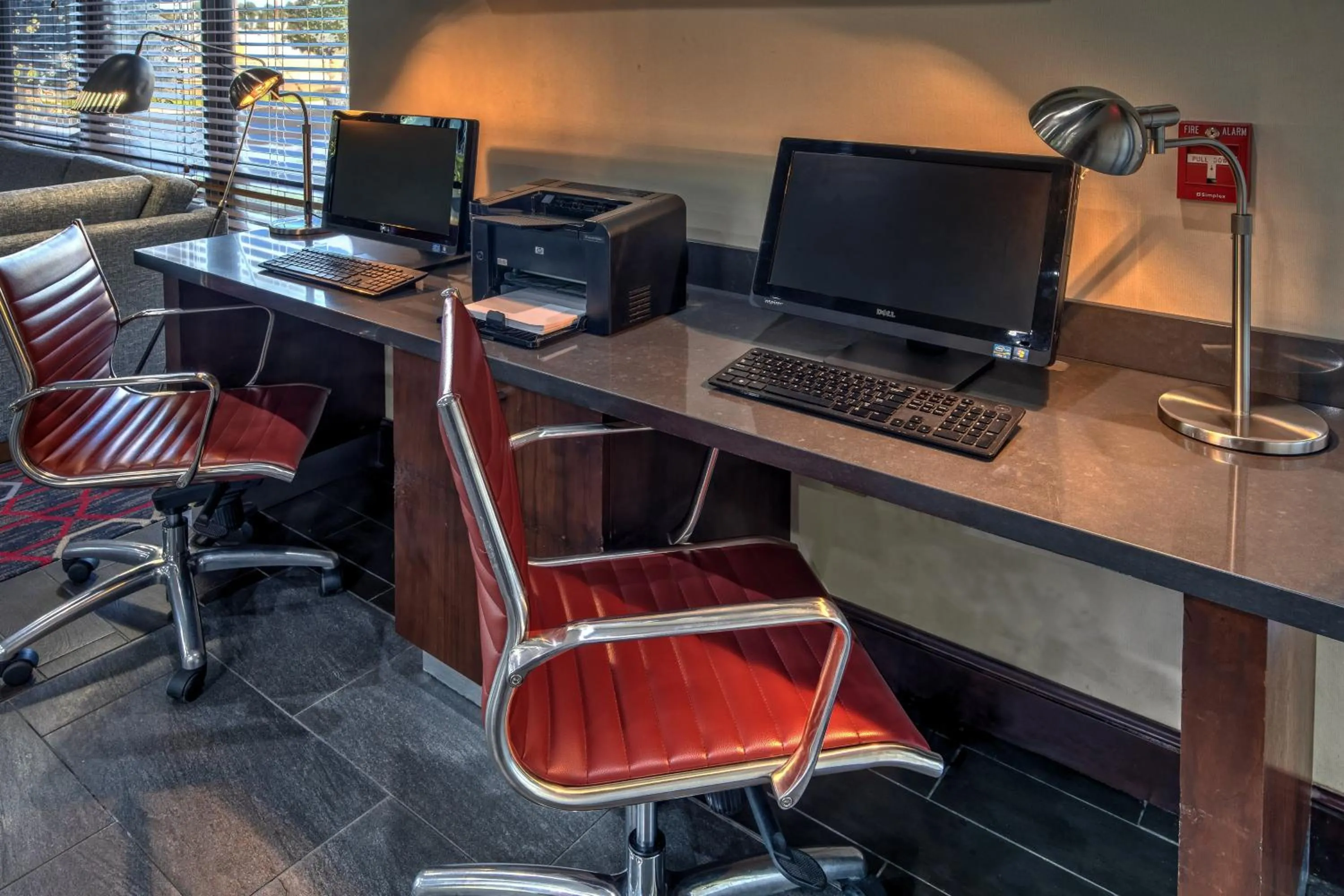 Meeting/conference room in Four Points by Sheraton Memphis Southwind