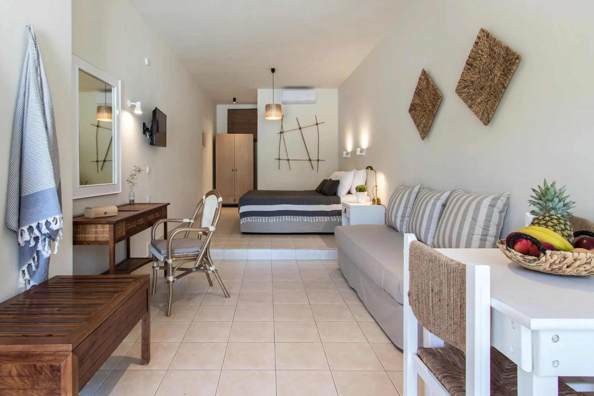 Photo of the whole room, Bed in Kanso Rooms