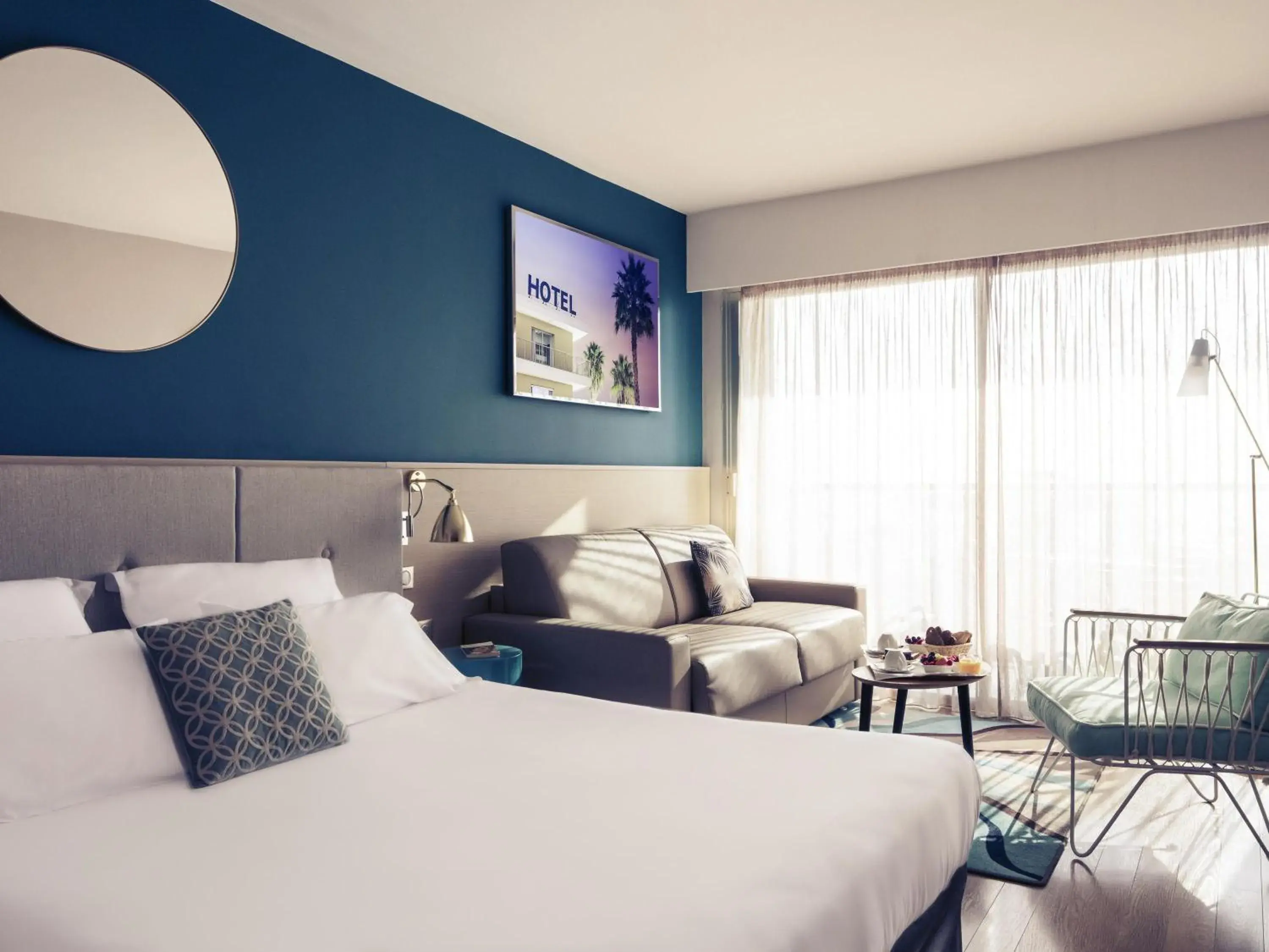 Superior Room with Terrace and Sea View in Mercure Villeneuve Loubet Plage Superior Room with Terrace and Sea View in Mercure Villeneuve Loubet Plage