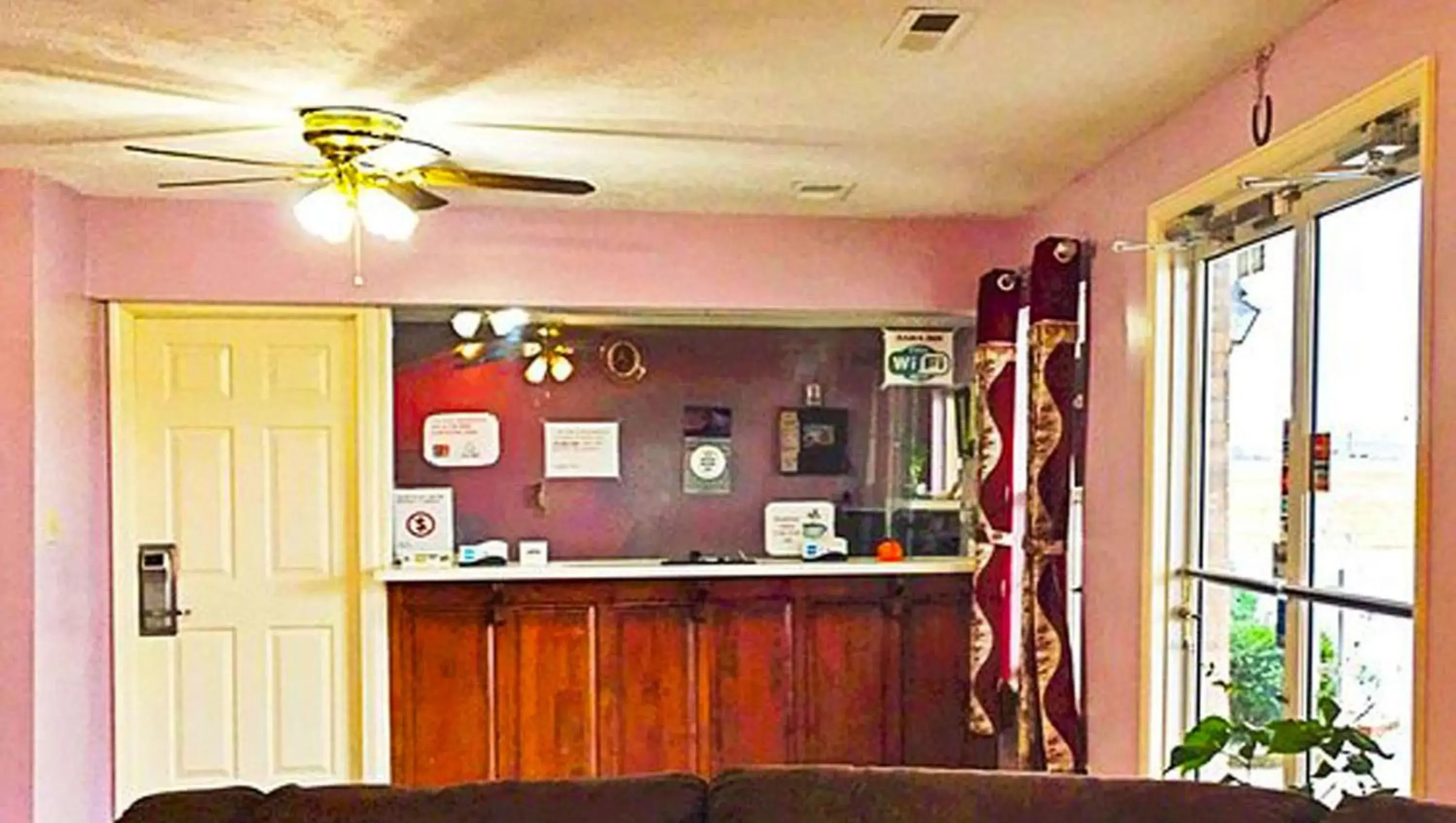 Lobby or reception in Rama Inn Bells - Jackson West Hwy 412 Lobby or reception in Rama Inn Bells - Jackson West Hwy 412