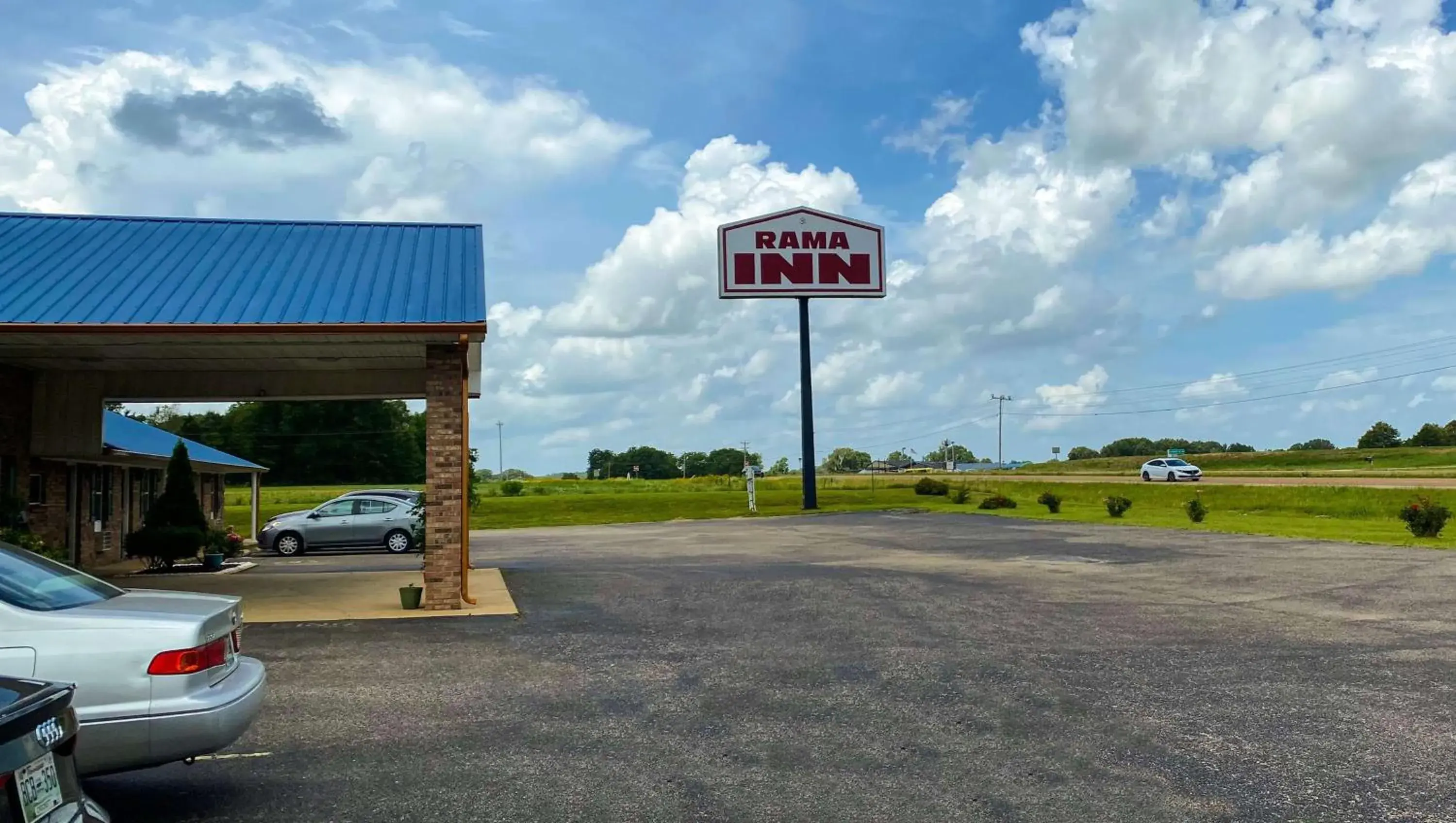 Property building in Rama Inn Bells - Jackson West Hwy 412 Property building in Rama Inn Bells - Jackson West Hwy 412