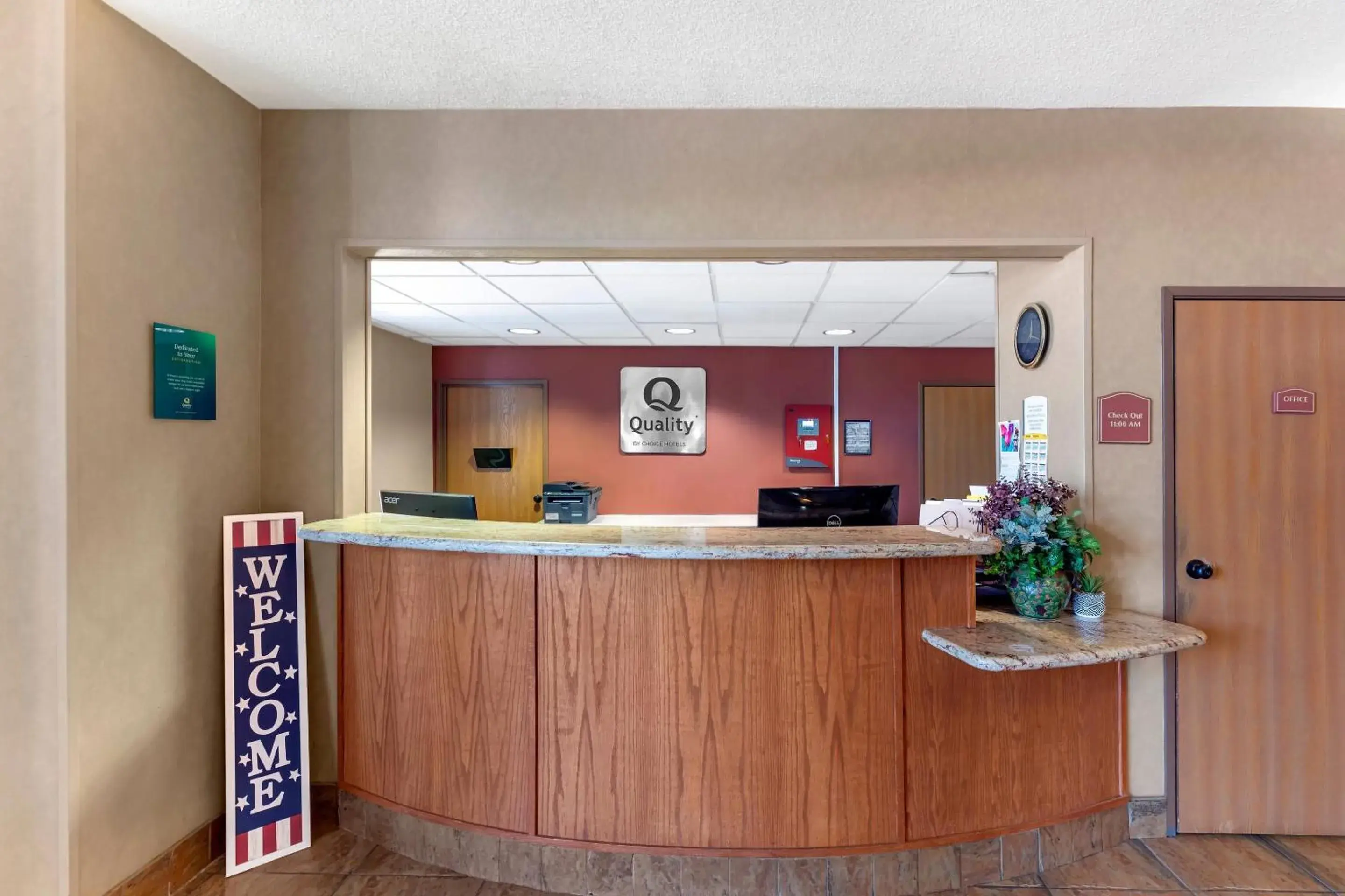 Lobby or reception in Quality Inn & Suites Wellington - Fort Collins Lobby or reception in Quality Inn & Suites Wellington - Fort Collins