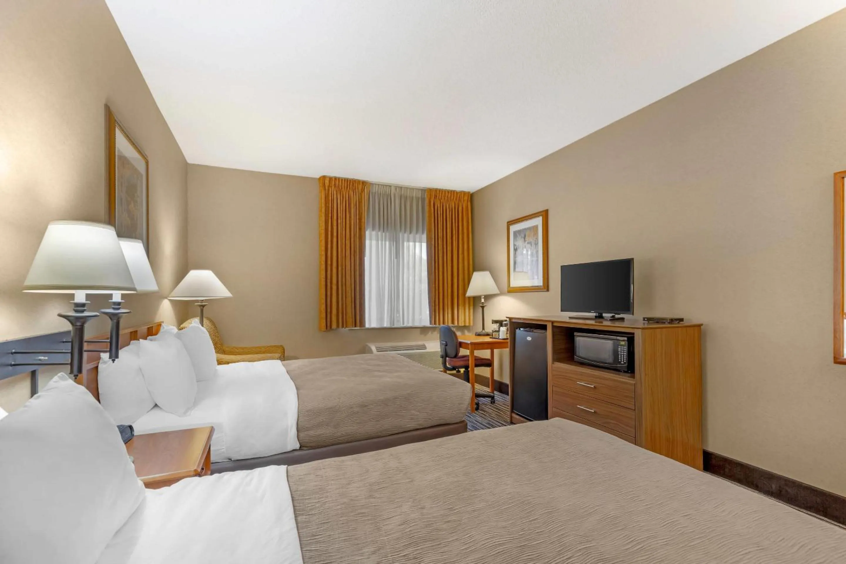 Bedroom, Bed in Quality Inn & Suites Wellington - Fort Collins