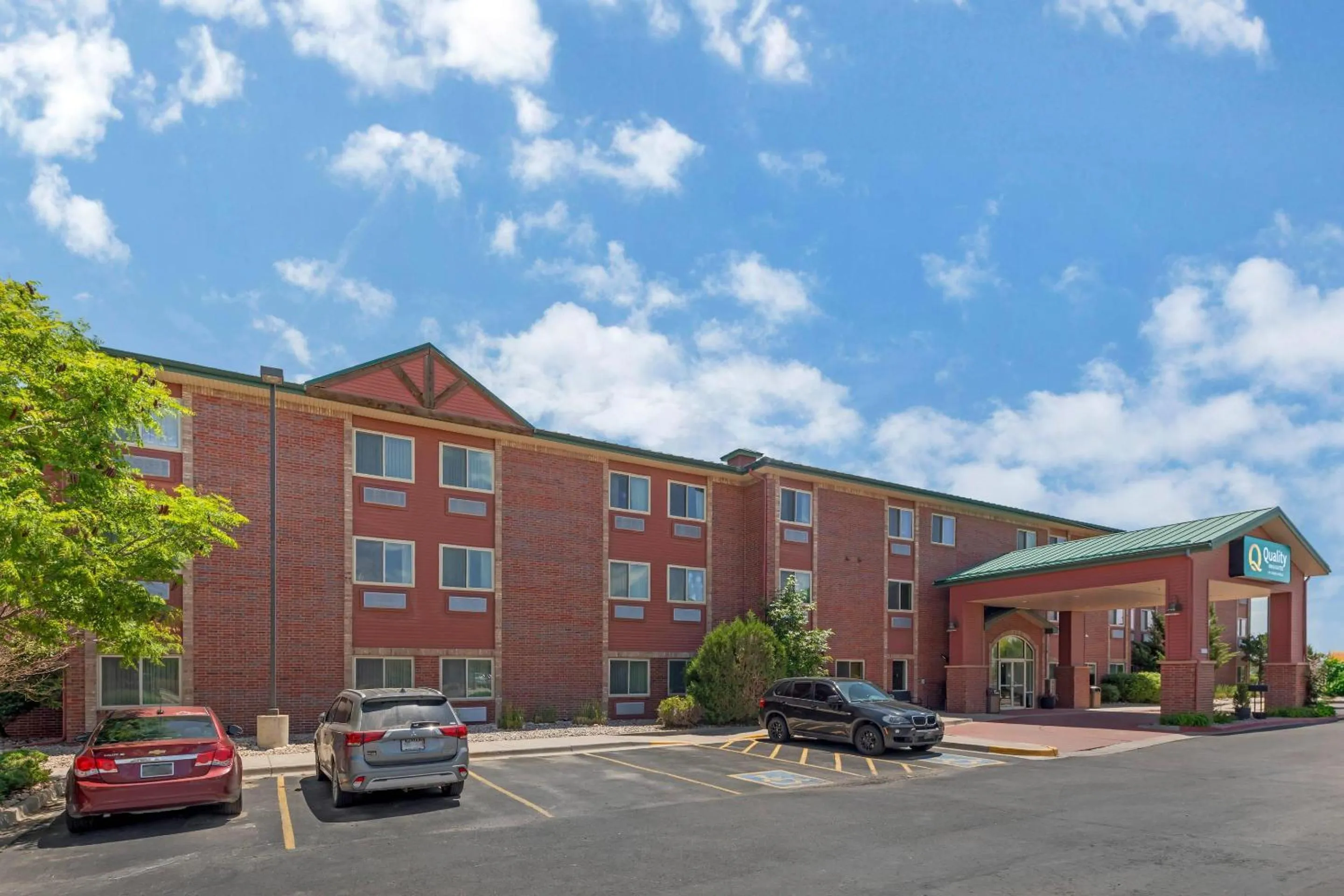 Property building in Quality Inn & Suites Wellington - Fort Collins