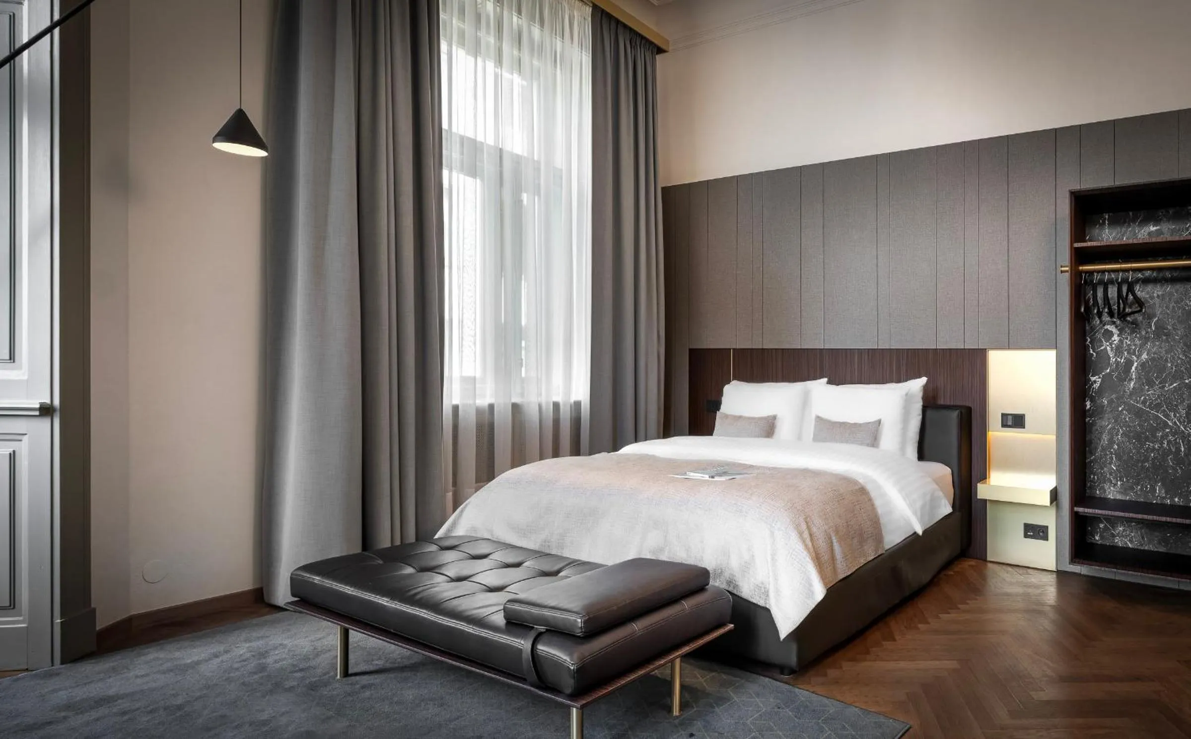 Bed in Mottl House by Adrez