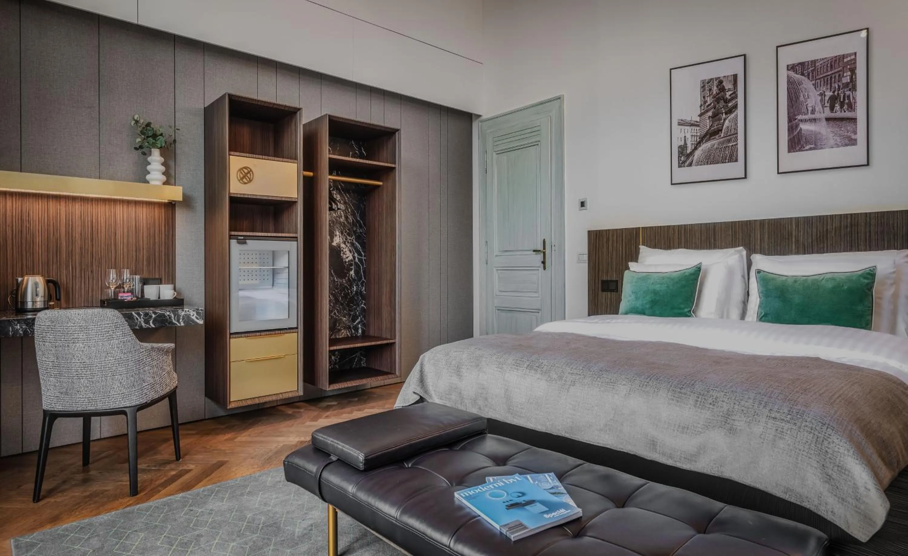 Bed in Mottl House by Adrez