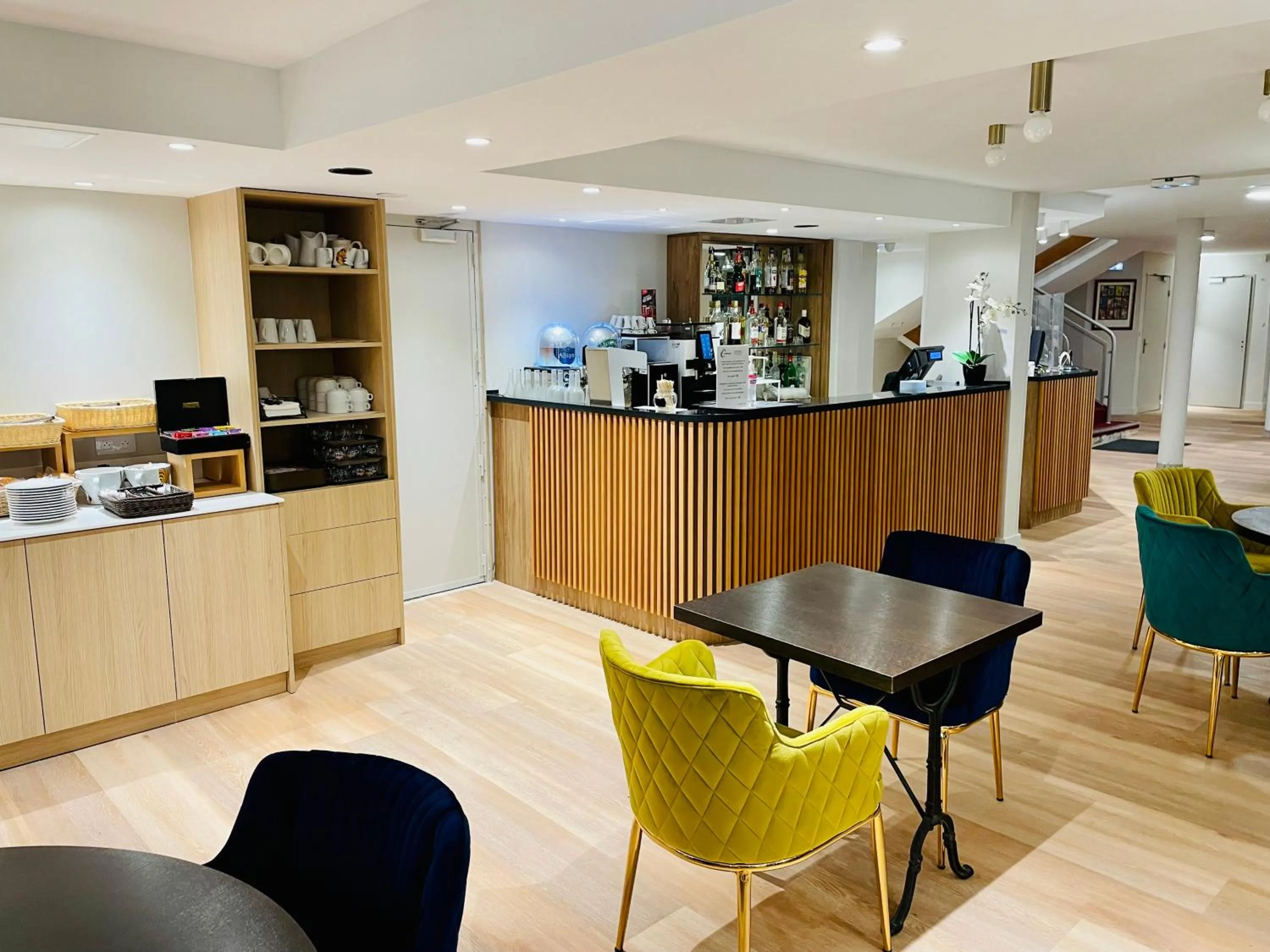 Restaurant/places to eat in The Originals City, Hôtel Nîmes Costières