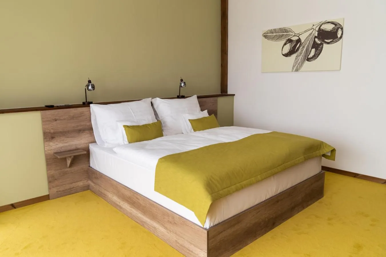 Bed in Hotel Kristály Konferencia & Wellness