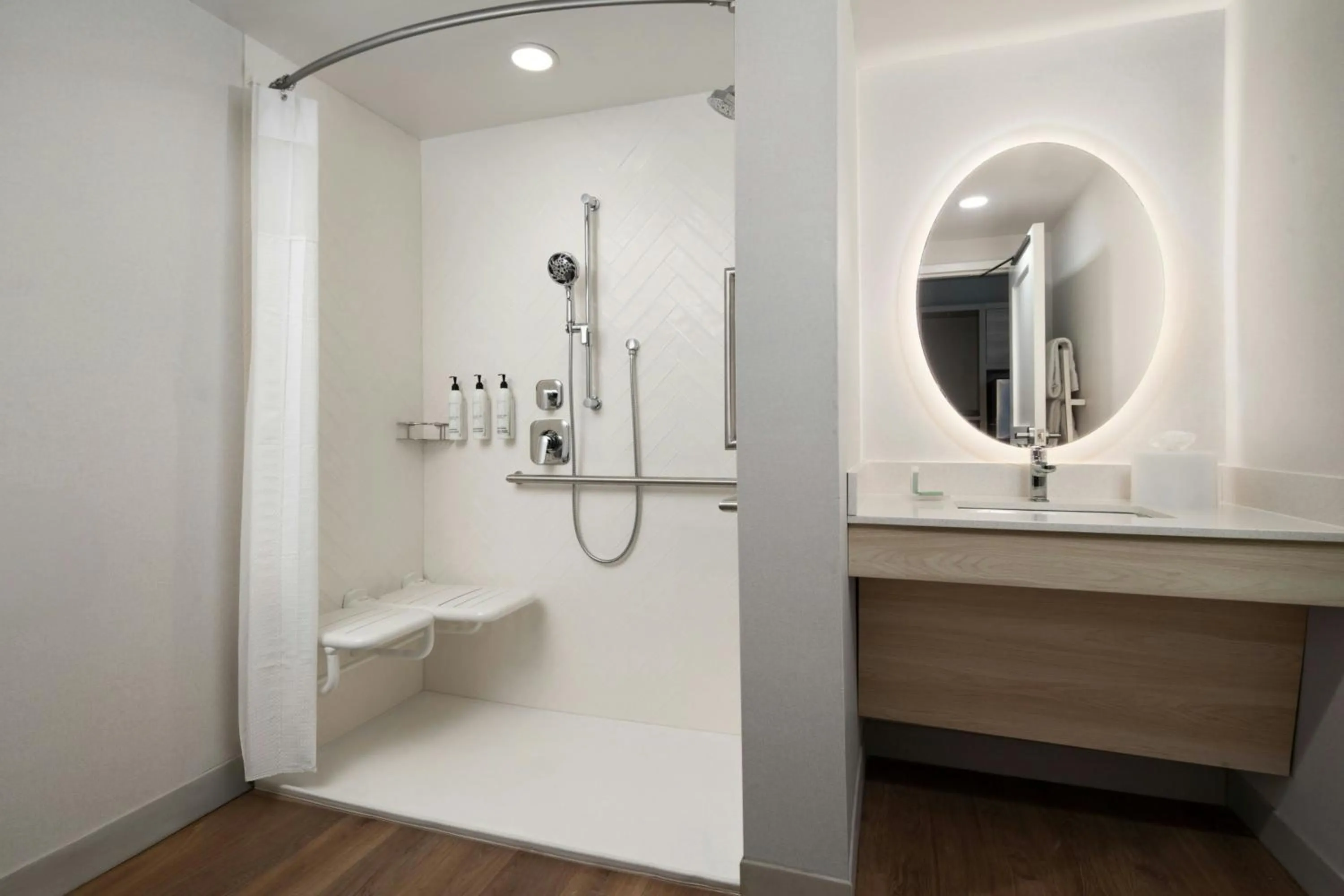 Bathroom in TownePlace Suites by Marriott Allentown West