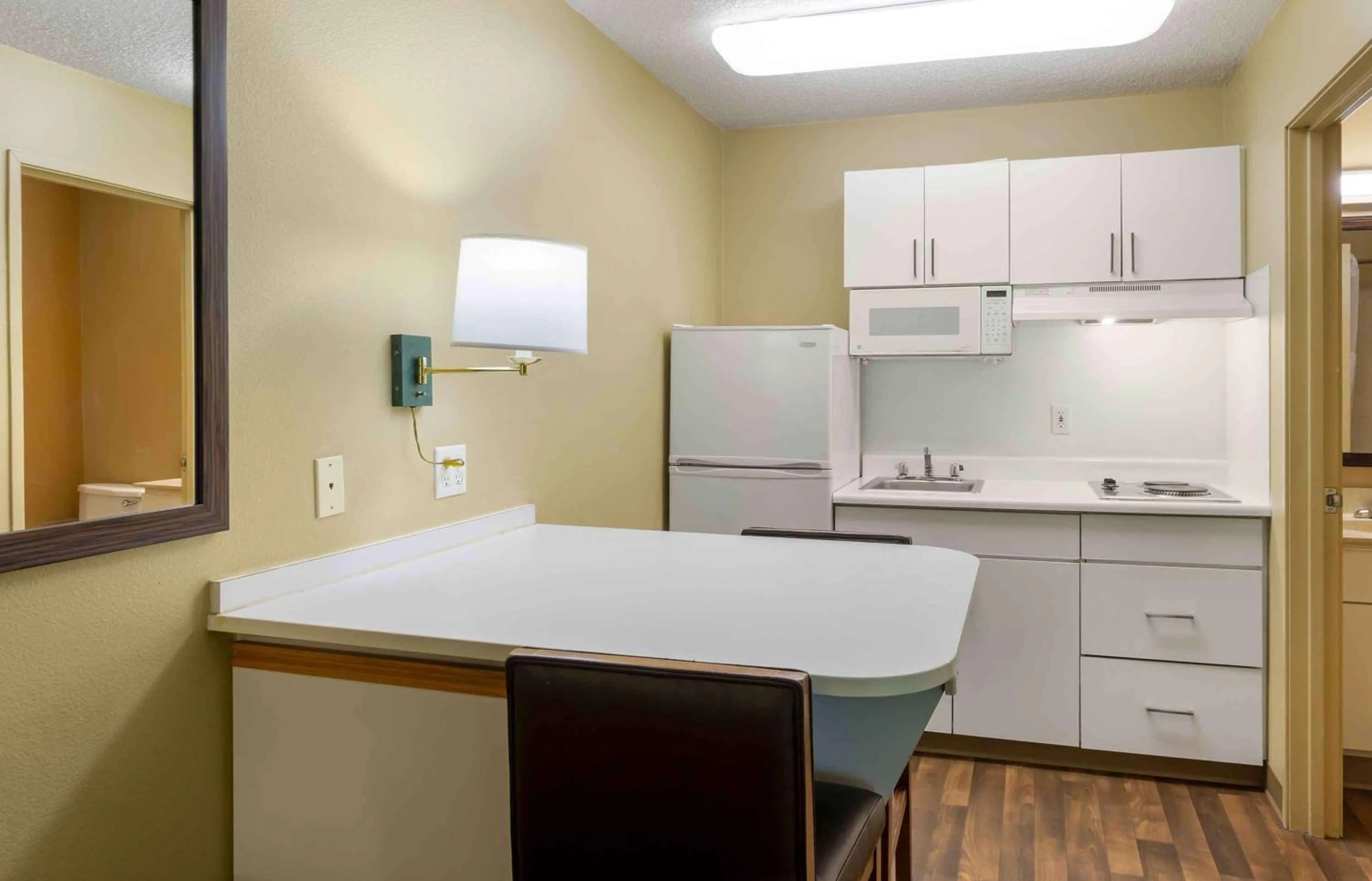 Kitchen or kitchenette in Extended Stay America Suites - Seattle - Southcenter