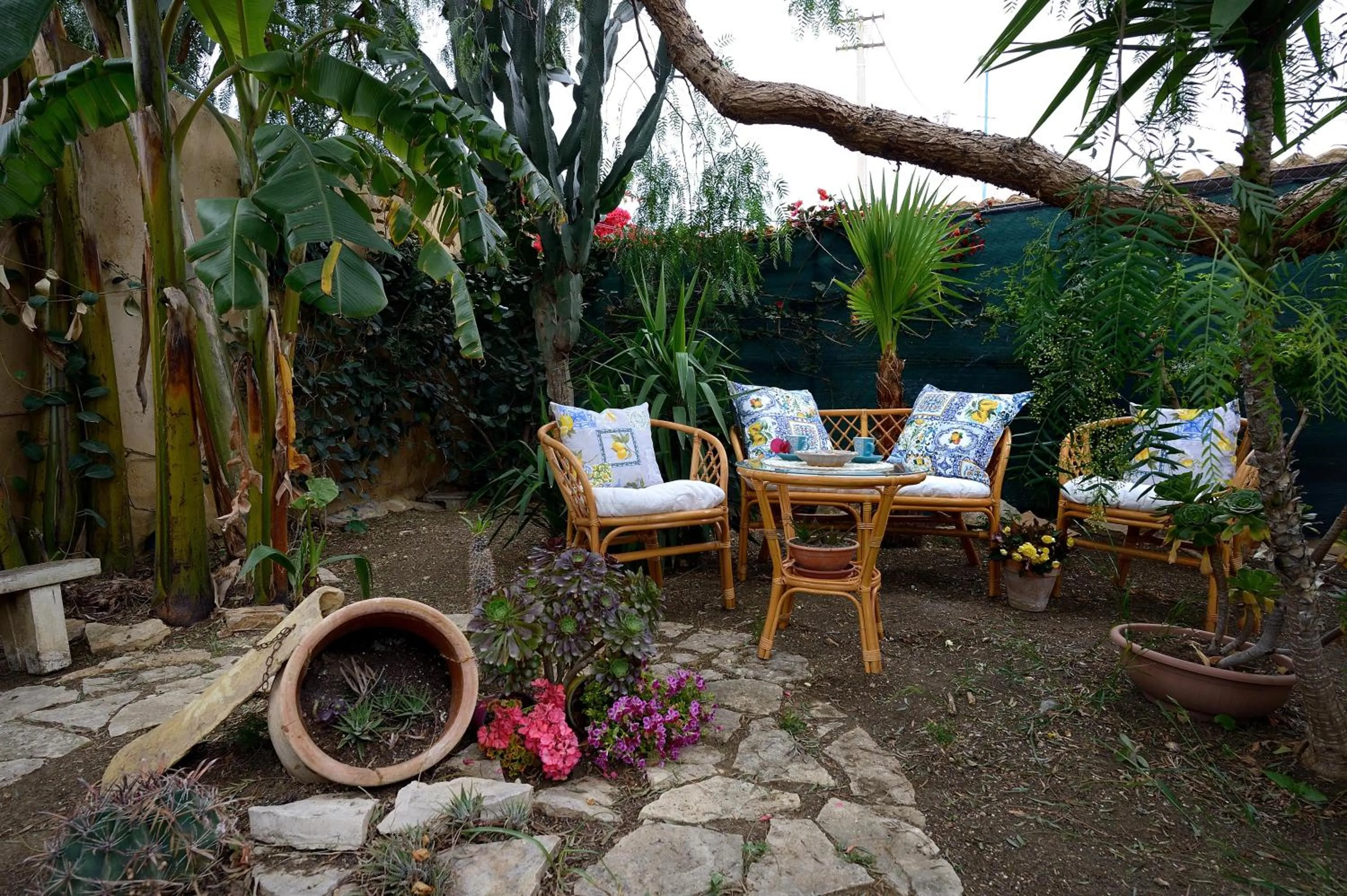 Property building in LUMIE DI SICILIA