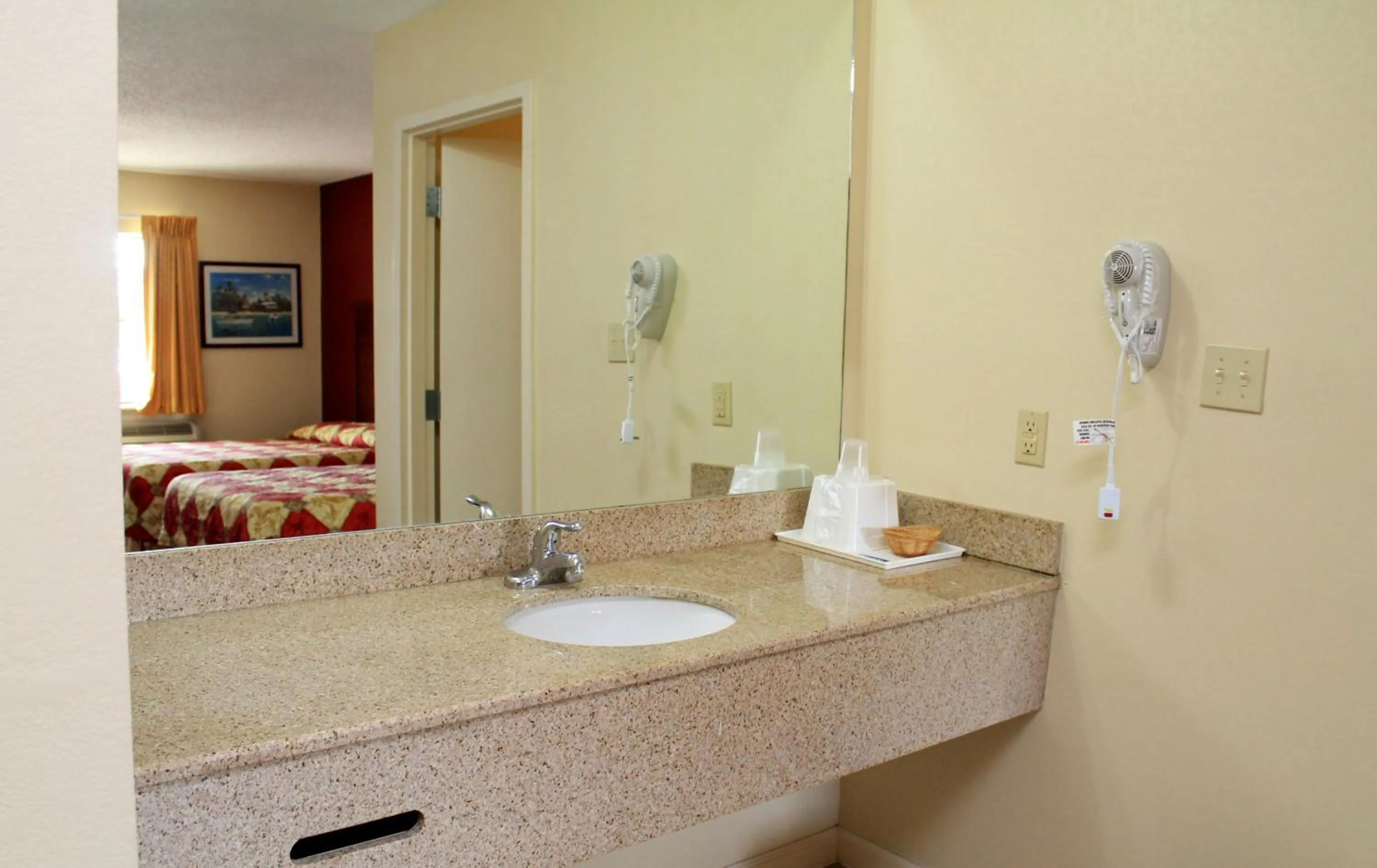 Bathroom in Best Way Inn and Suites - New Orleans