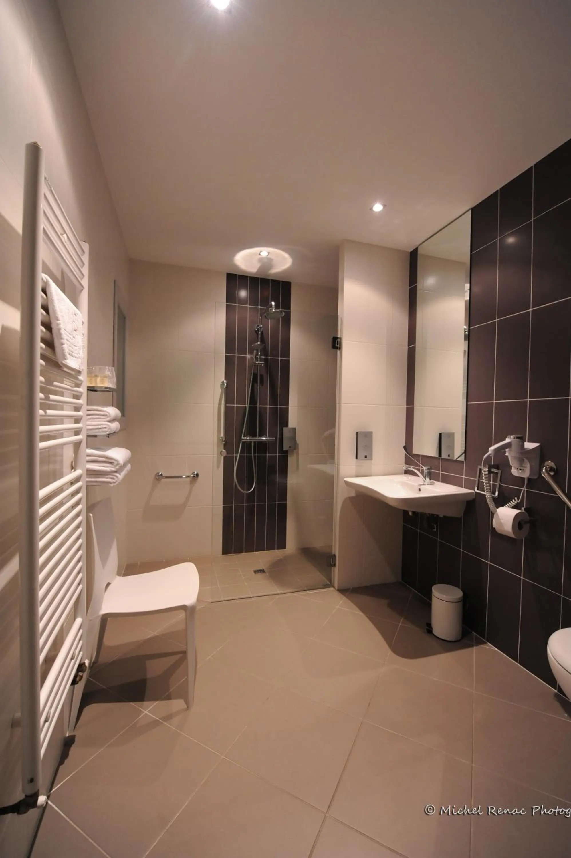 Shower in Hotel le Broceliande - Sure Hotel Collection by Best Western
