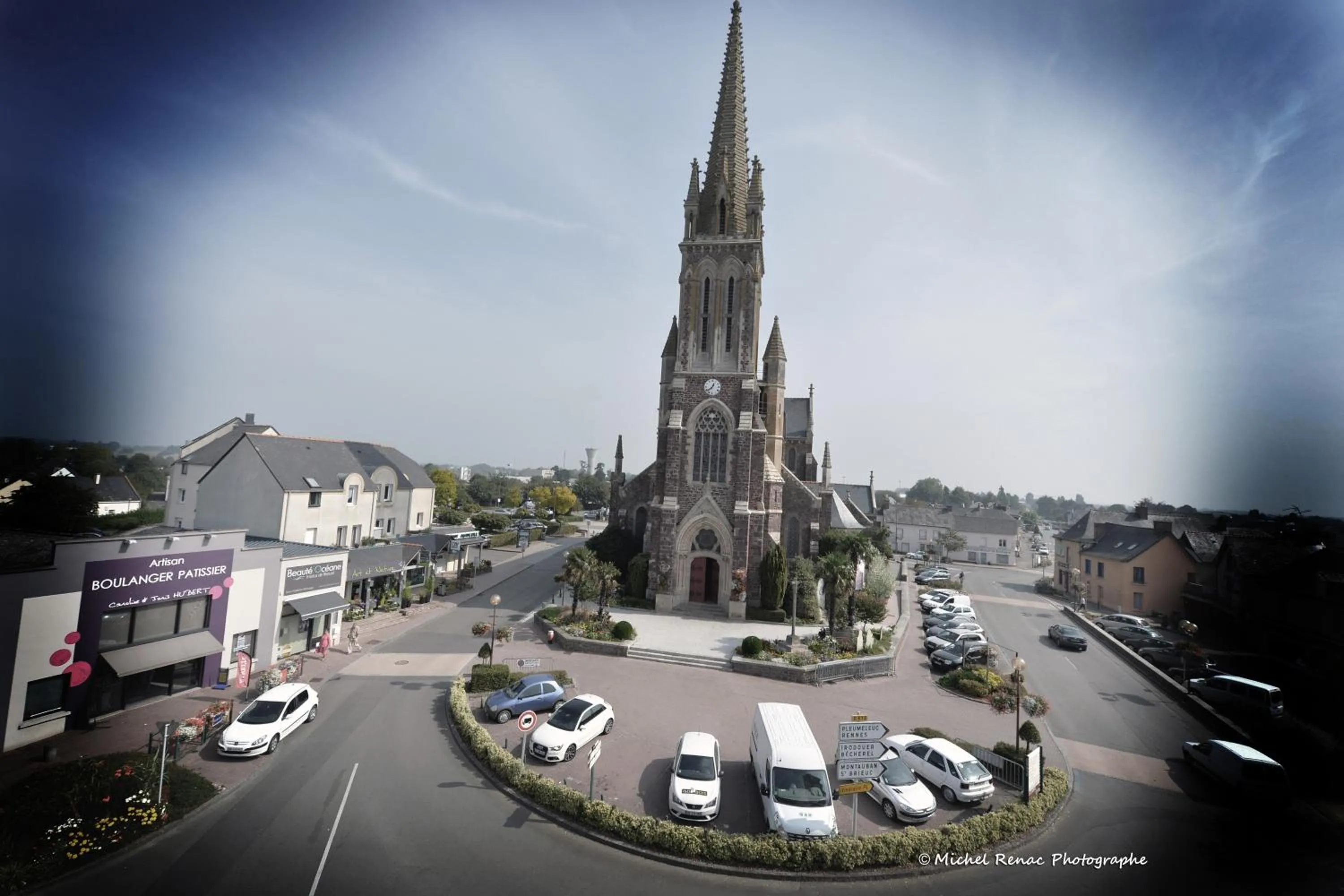 Property building in Hotel le Broceliande - Sure Hotel Collection by Best Western