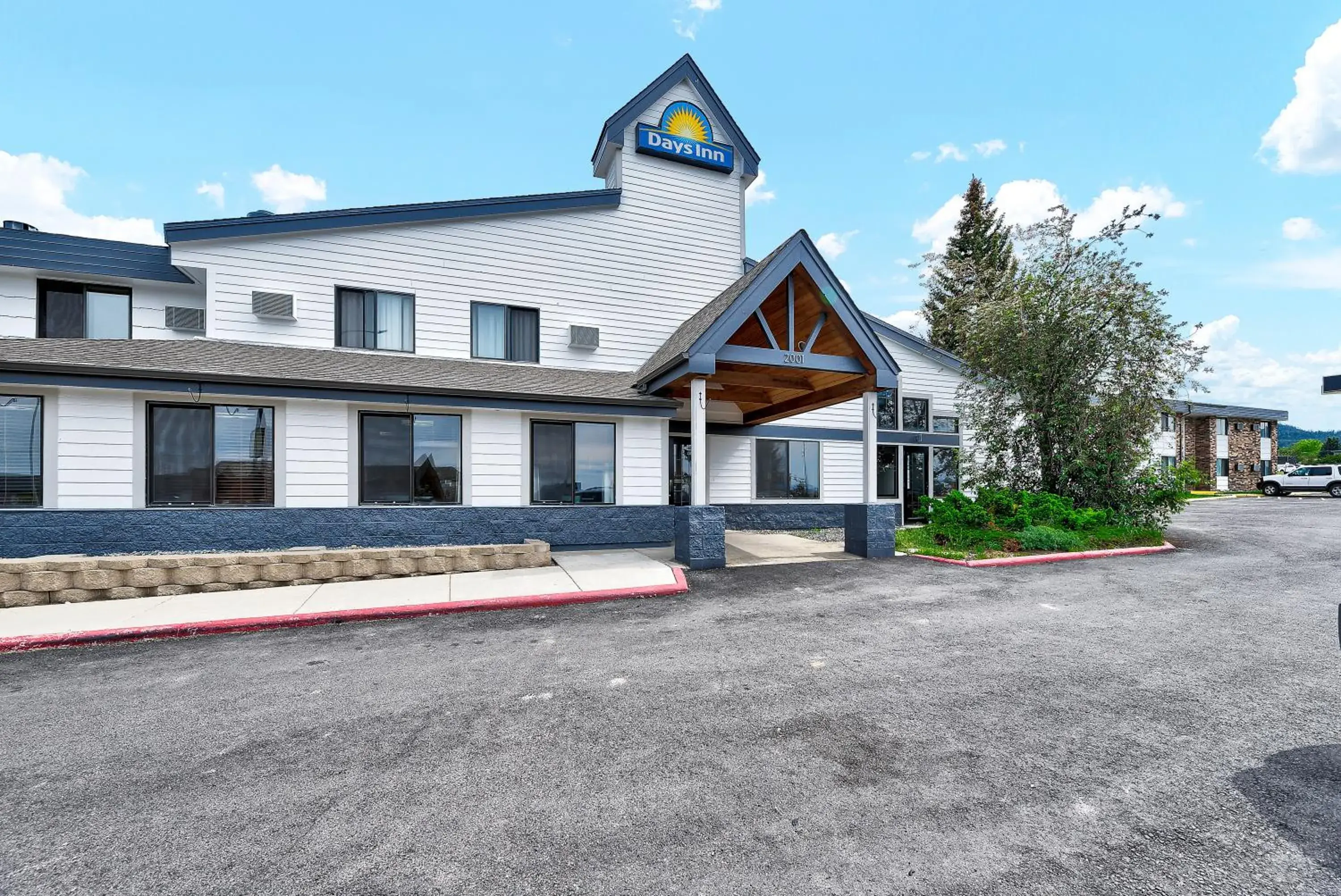 Property building in Days Inn by Wyndham Helena Property building in Days Inn by Wyndham Helena