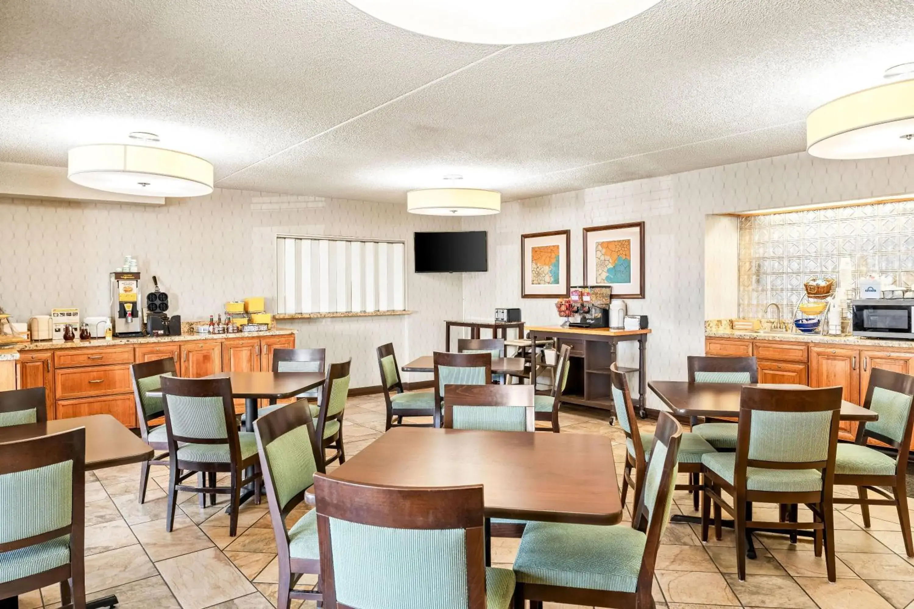 Restaurant/places to eat in Days Inn by Wyndham Helena Restaurant/places to eat in Days Inn by Wyndham Helena