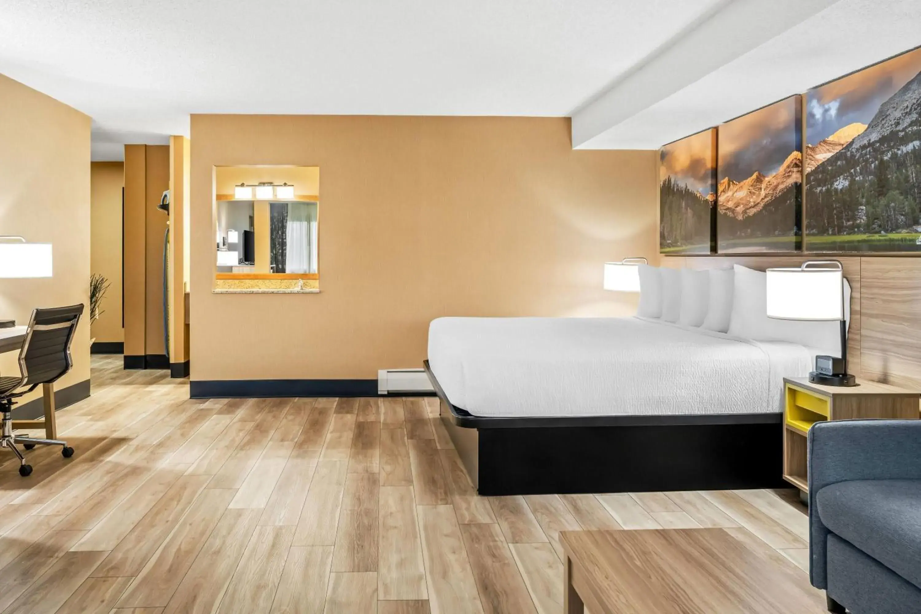 Photo of the whole room, Bed in Days Inn by Wyndham Helena Photo of the whole room, Bed in Days Inn by Wyndham Helena