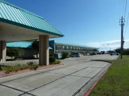 Facade/entrance, Property Building in Americas Best Value Inn Port Lavaca
