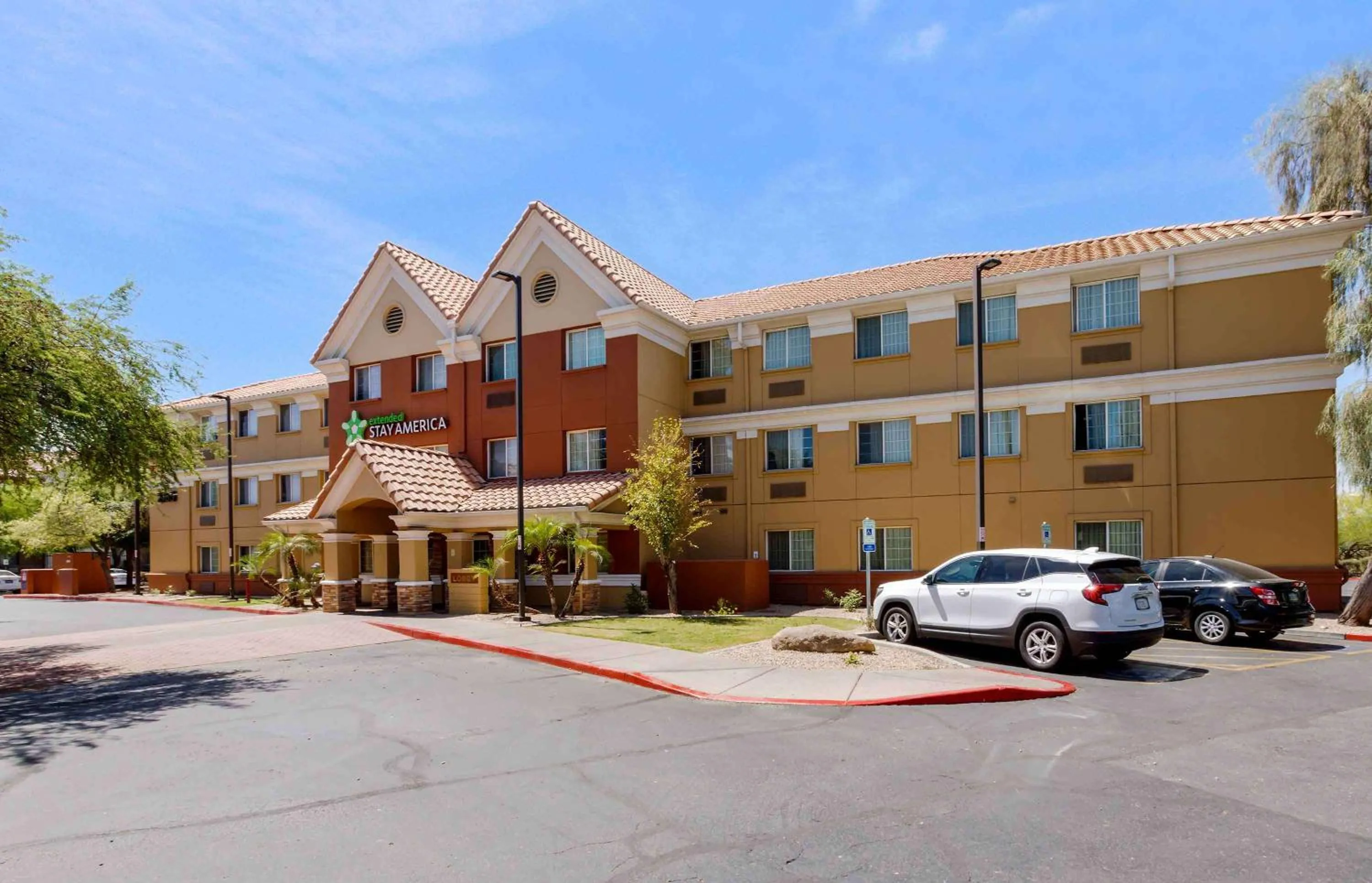 Property building in Extended Stay America Suites - Phoenix - Airport - Tempe