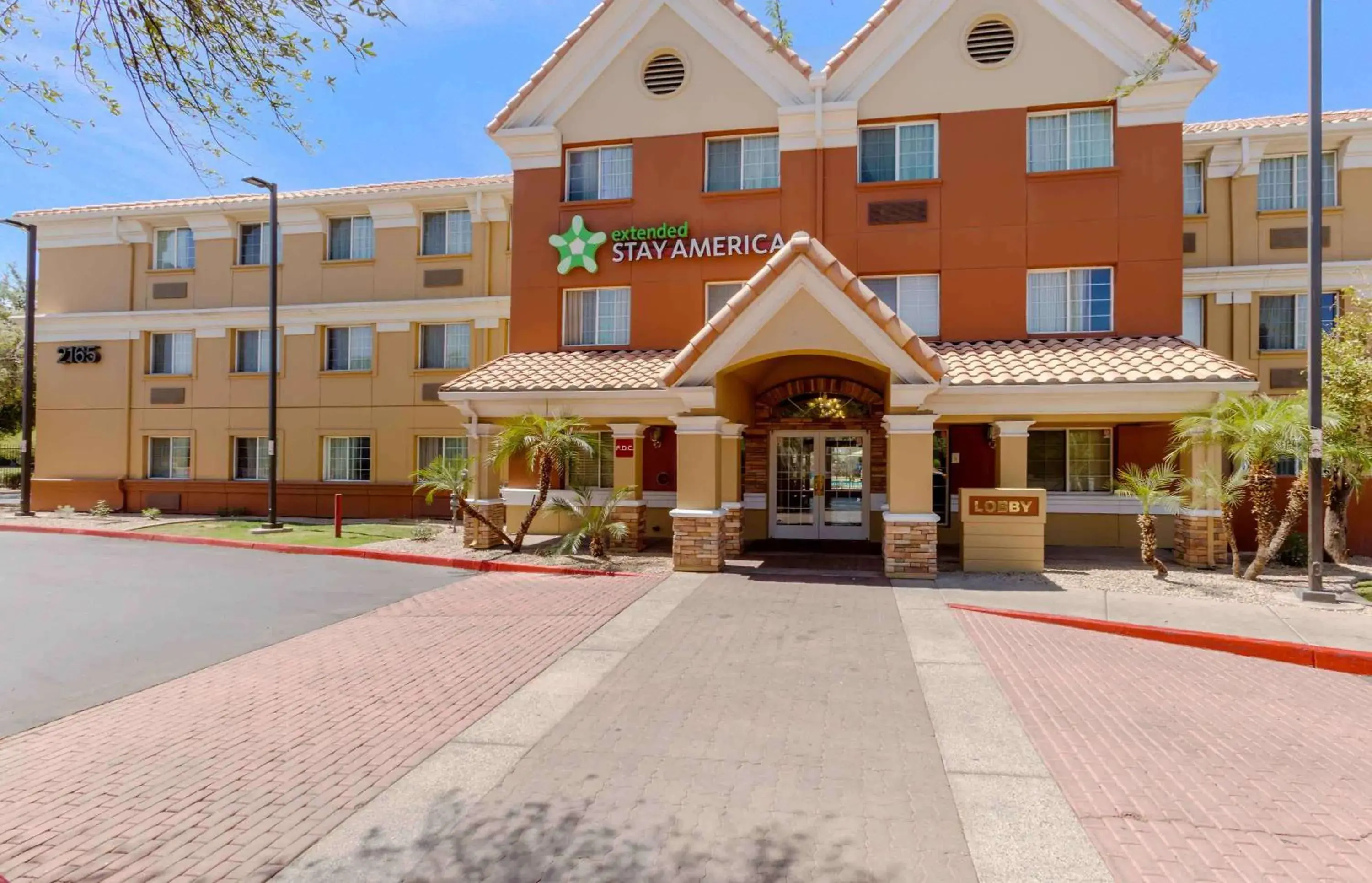 Property building in Extended Stay America Suites - Phoenix - Airport - Tempe Property building in Extended Stay America Suites - Phoenix - Airport - Tempe