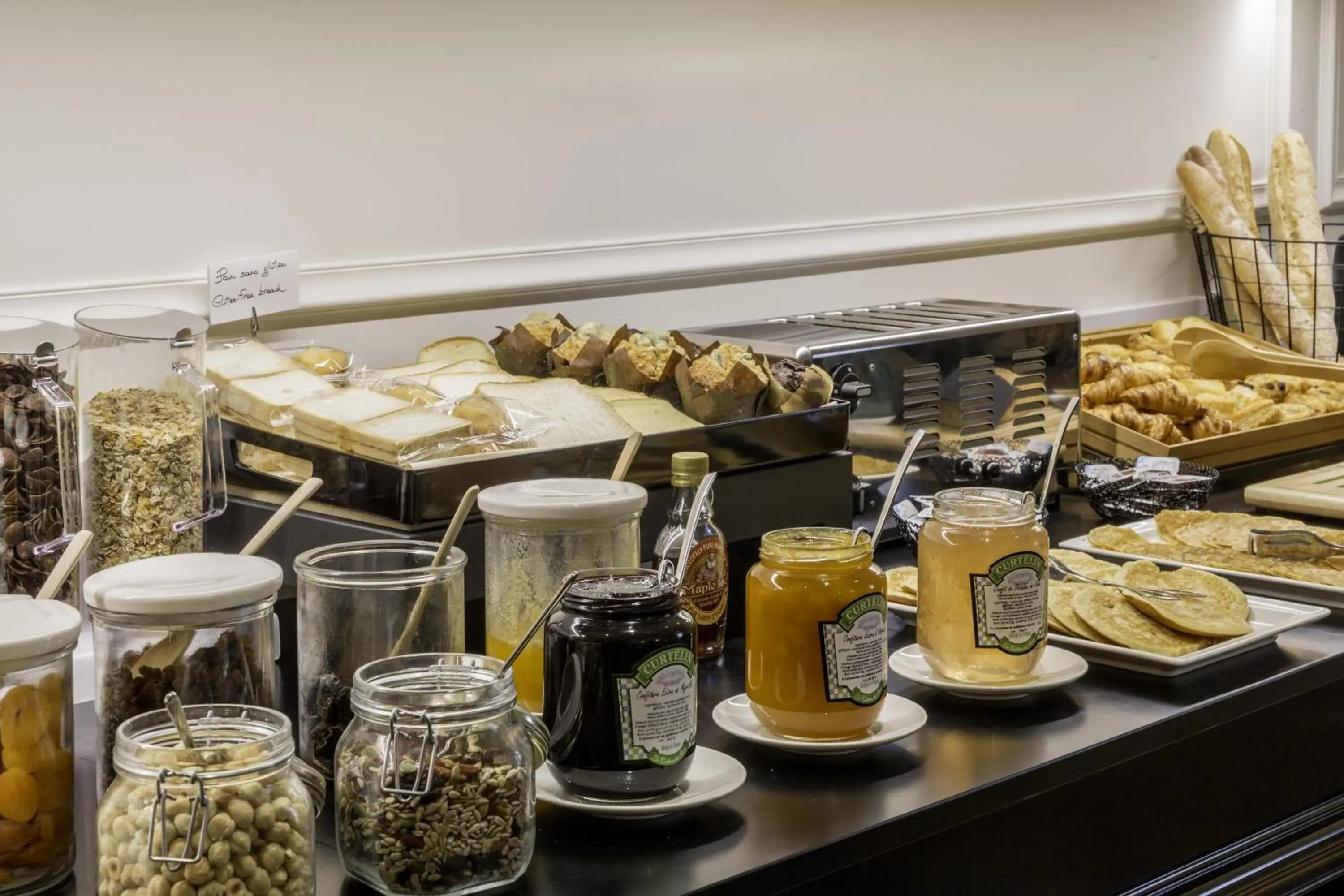 Breakfast in Best Western Premier Hotel Roosevelt Breakfast in Best Western Premier Hotel Roosevelt