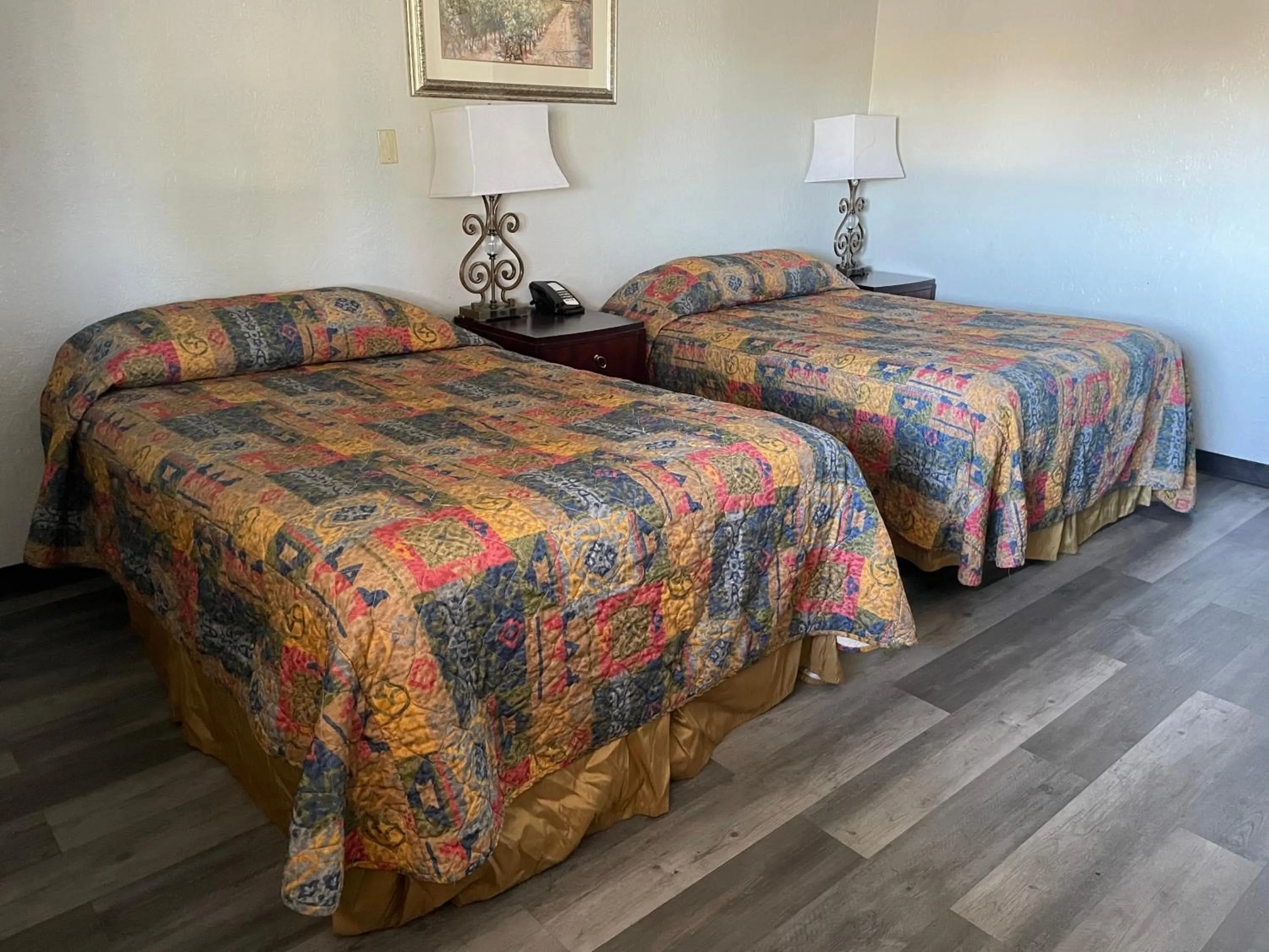 Bed in Four Corners Inn