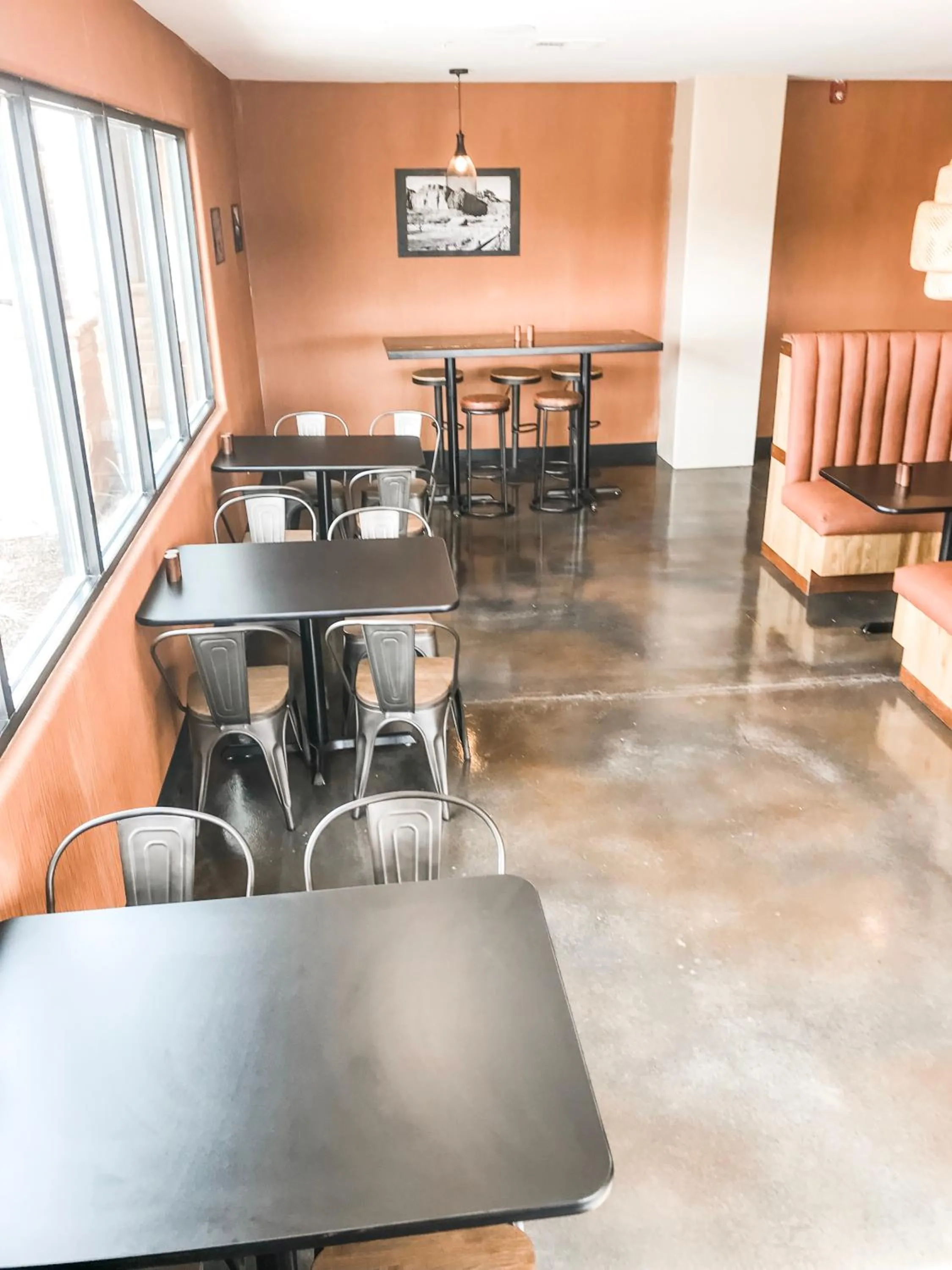 Dining area in Red Sands Hotel