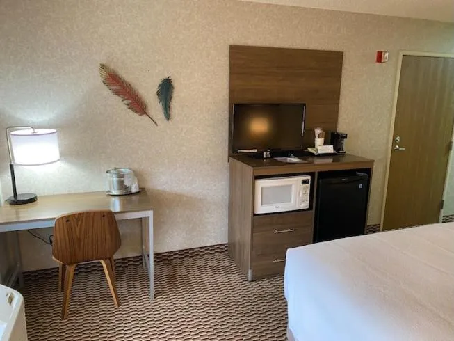 Bed in Red Sands Hotel