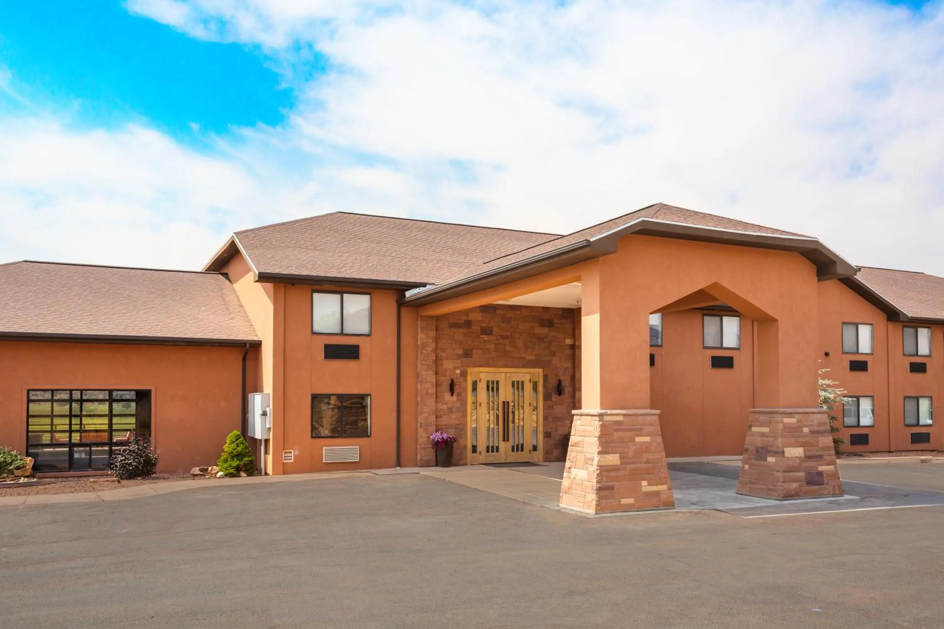 Facade/entrance in Red Sands Hotel