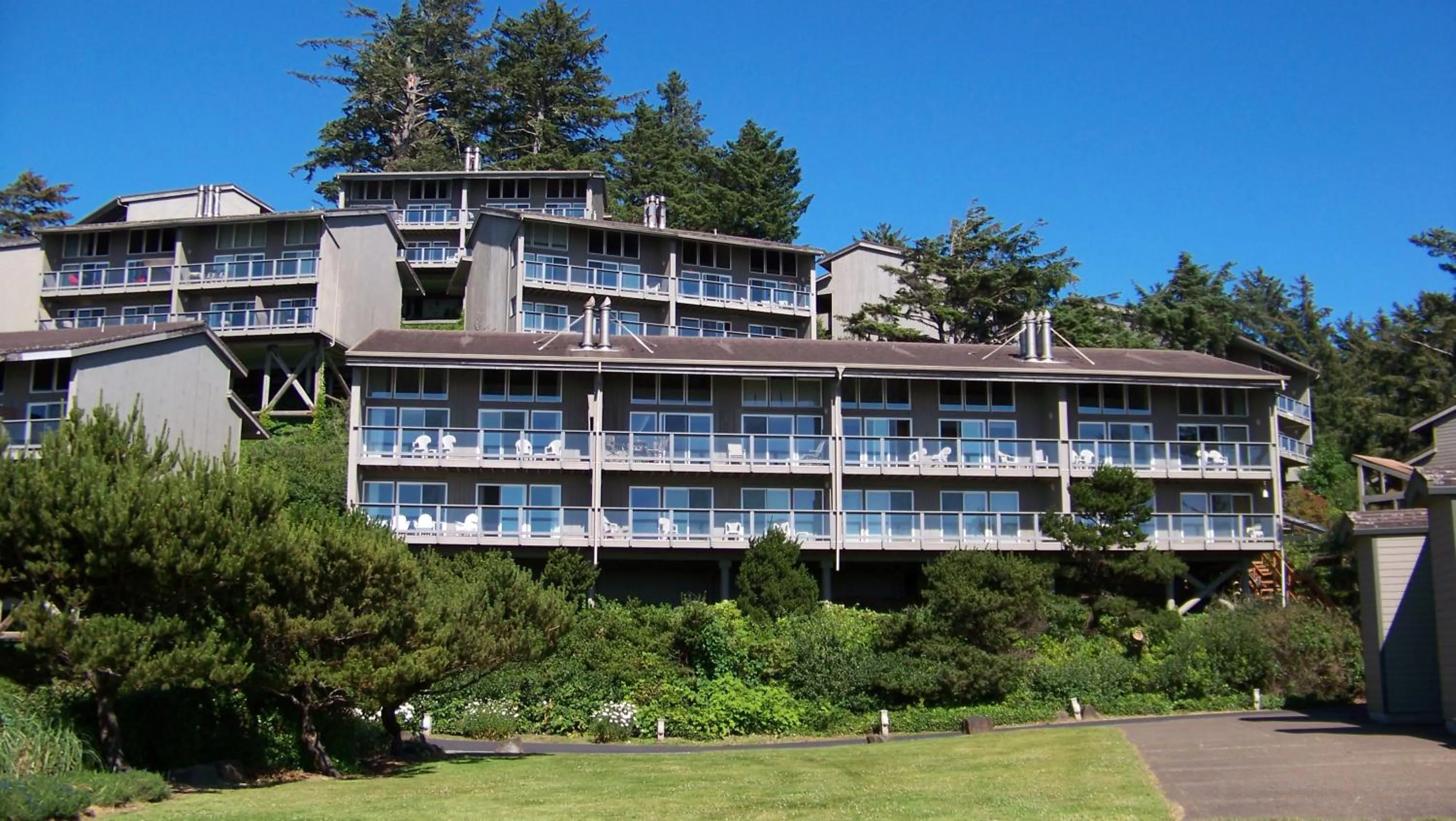 Property building in Inn at Otter Crest