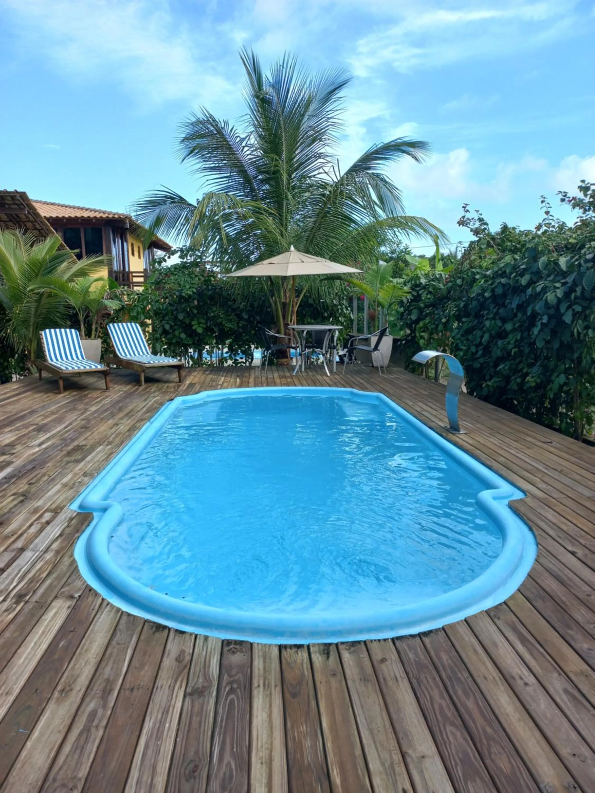 Swimming pool in Pousada Cantinho de Taipu