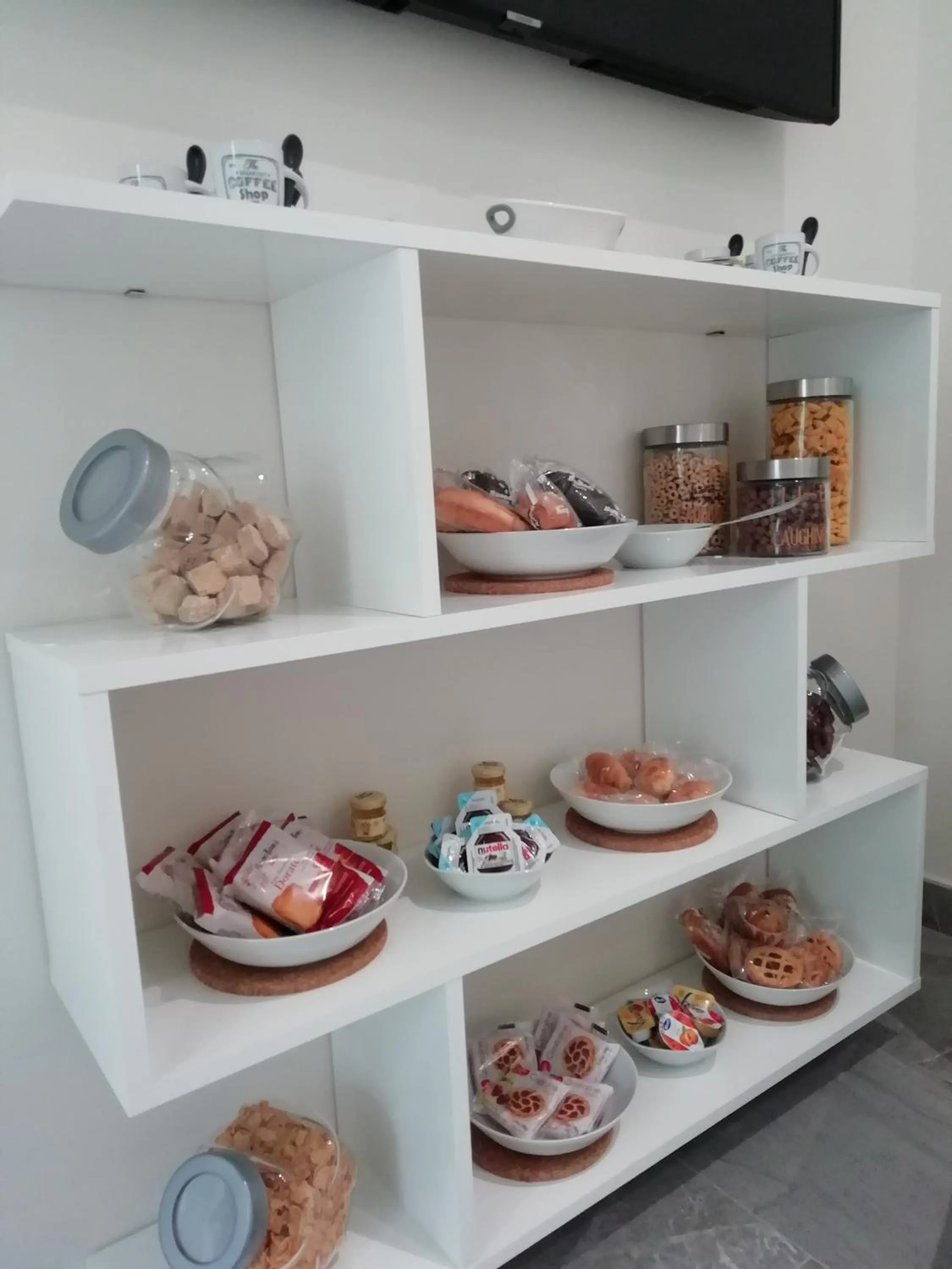 Breakfast in Botanic Charm