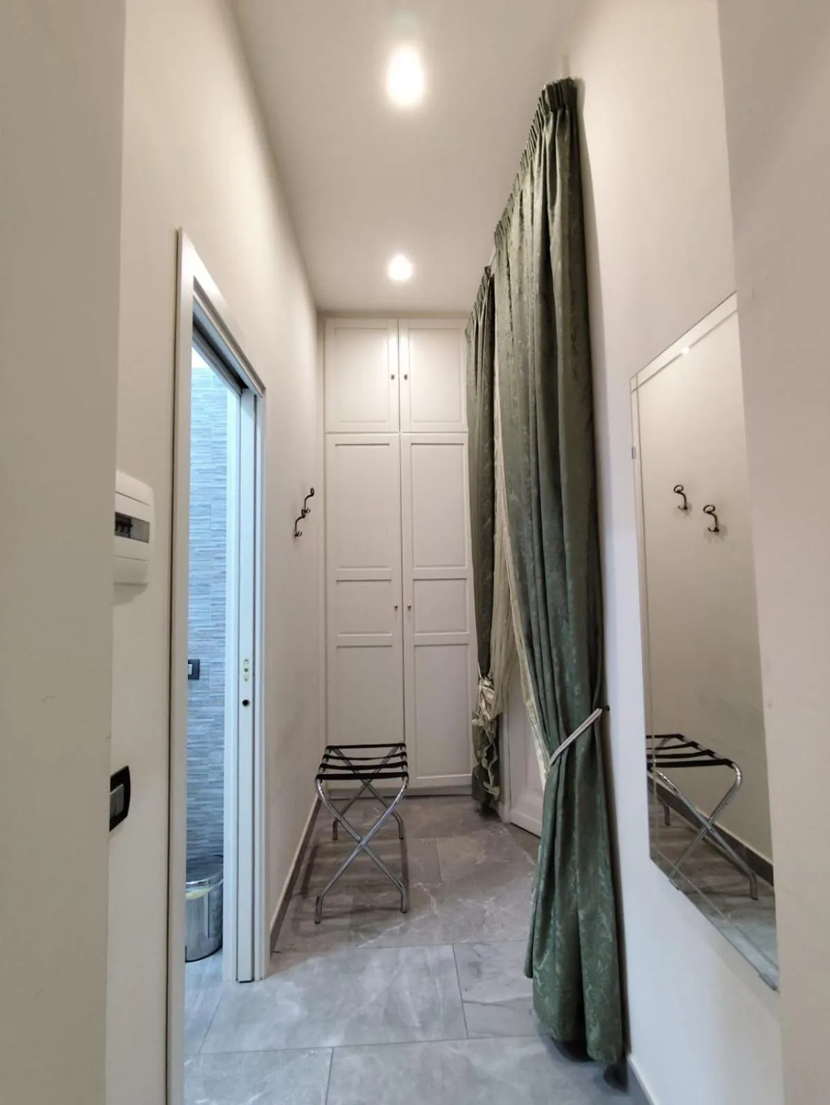 Bed in Botanic Charm