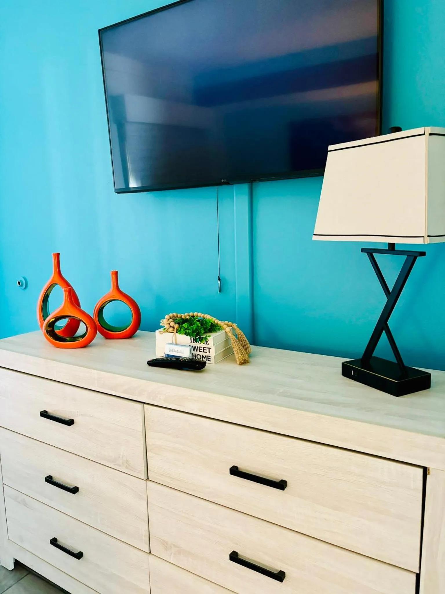 TV and multimedia in Beach Daze Oceanfront Great Location