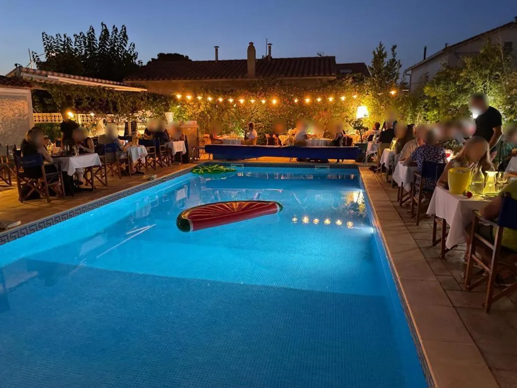 Restaurant/places to eat in Le Galion Hotel et Restaurant Canet Plage - Logis