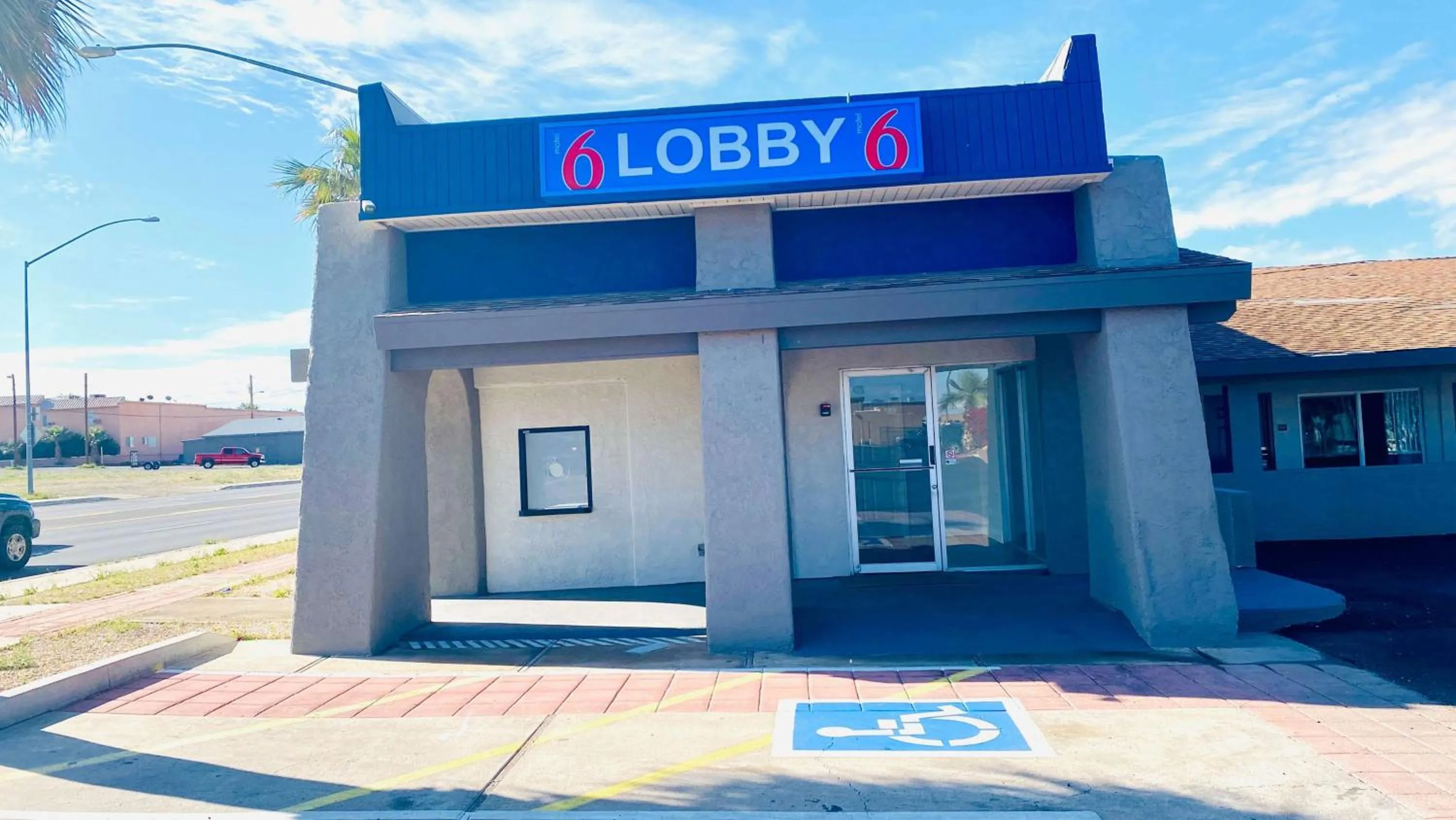 Property building in Motel 6 Bullhead City, Az - Laughlin