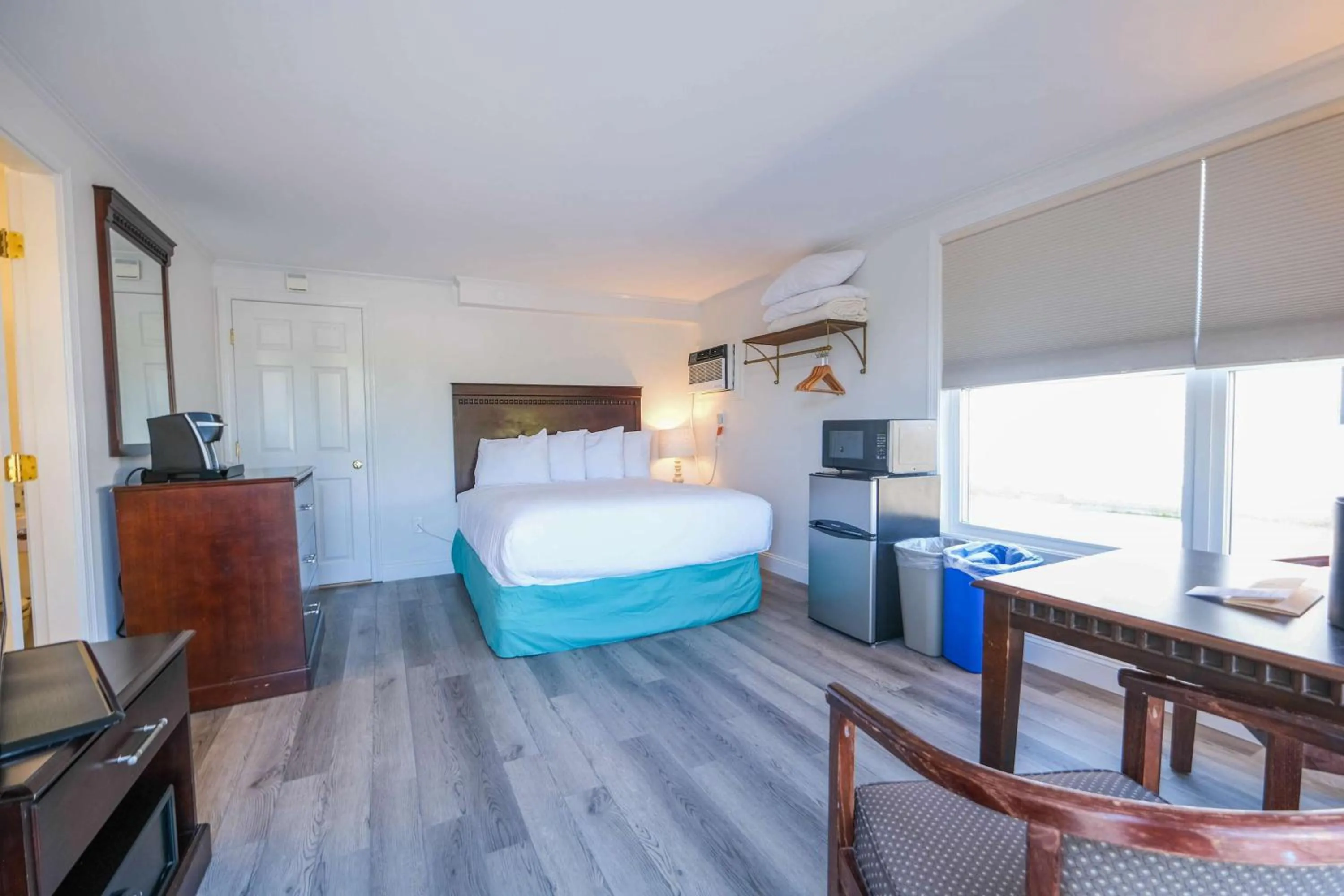 Bedroom, Bed in Norseman Resort on the Beach